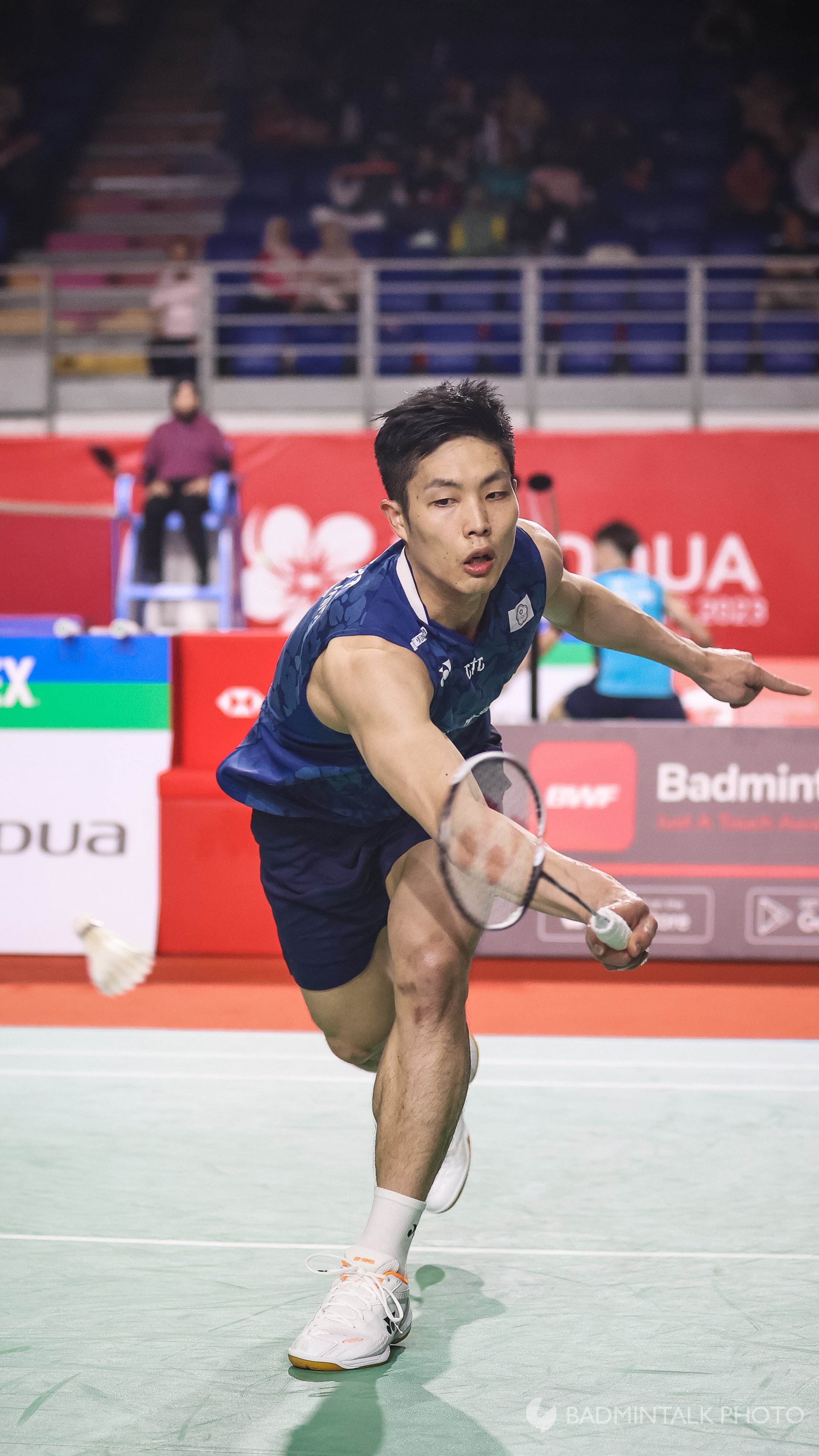 Badminton Talk على X: Wallpaper for your lock screen featuring Gregoria, Kodai, and Chou Tien Chen! #BadmintalkPhoto #LockScreen #MalaysiaMasters2023 #PMM2023
