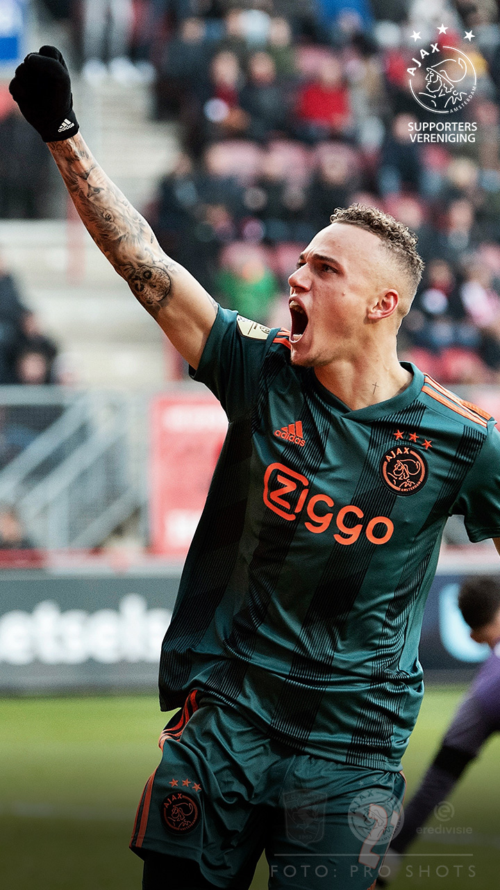 Shirt uit, broek uit, wallpaper!