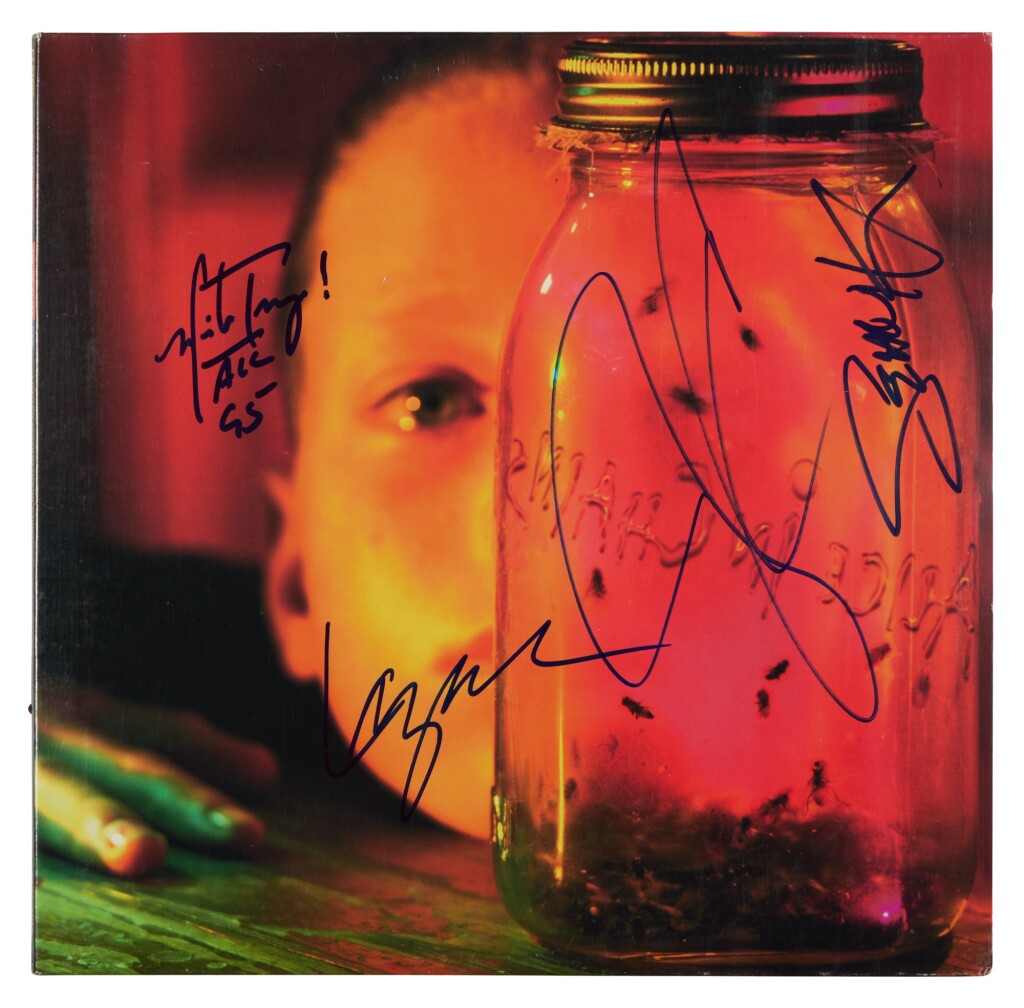 Alice in Chains. A limited edition, signed by the band. Rock & Roll. Books & Manuscripts