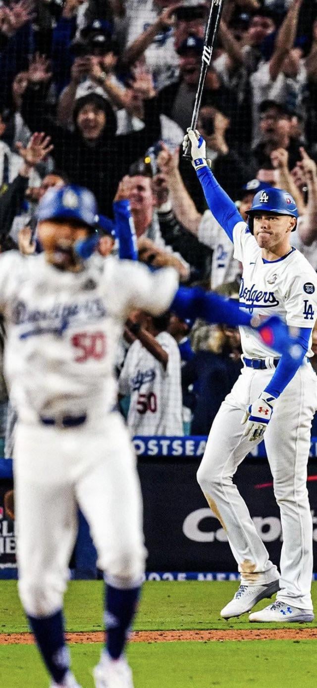 Y'all like my new wallpaper?