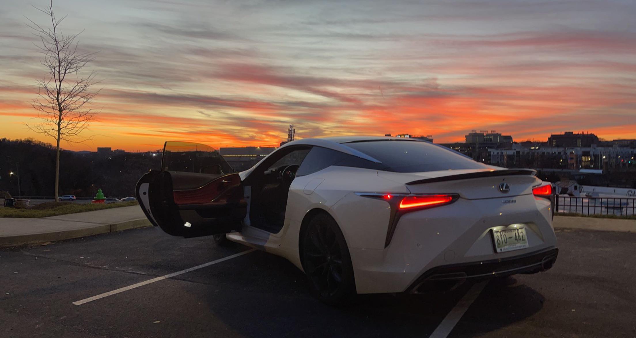 LC500 + KnoxvilleSunset = A great Wallpaper