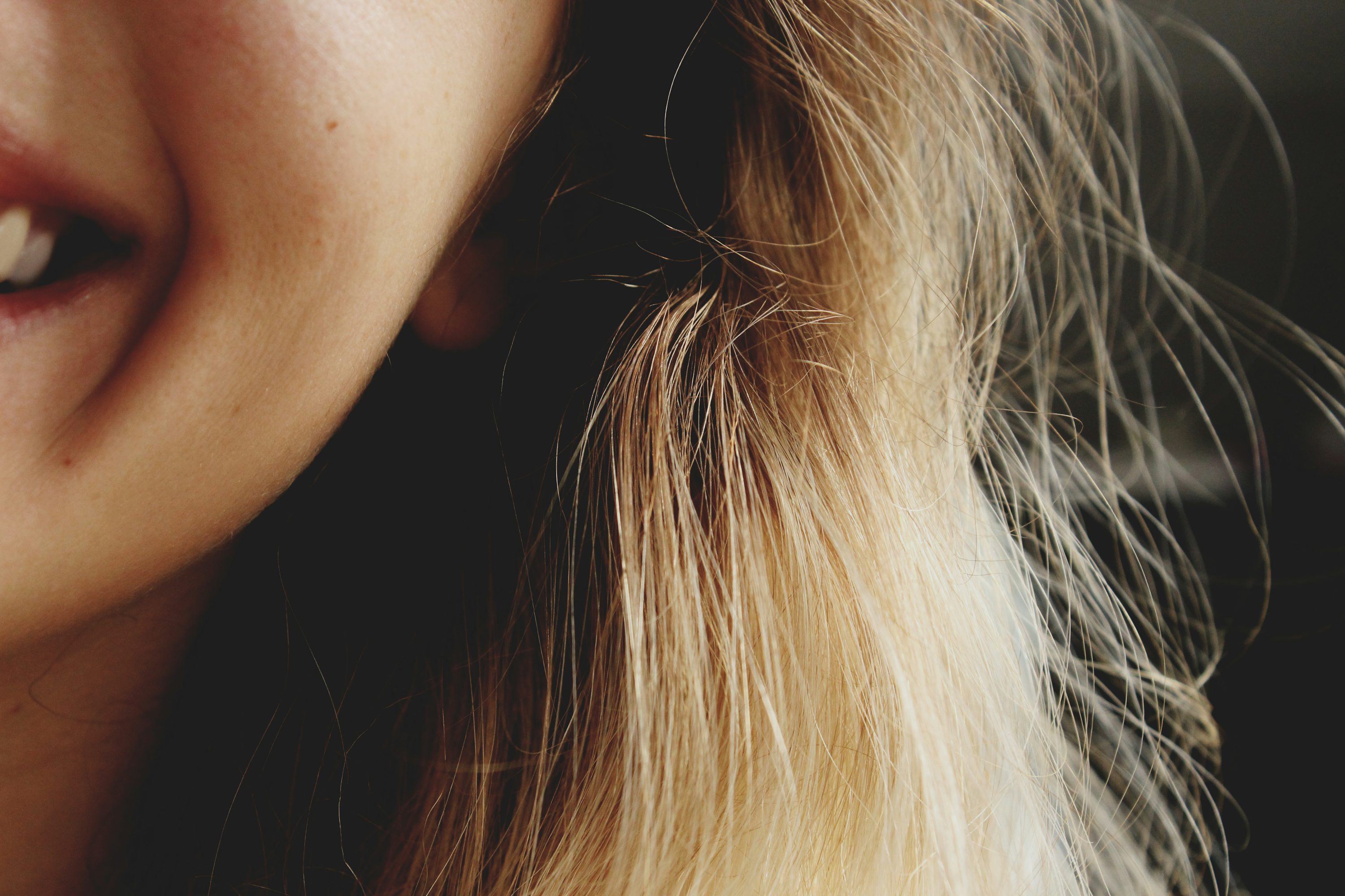 Girl Smiling Picture [4K]. Download Free Image