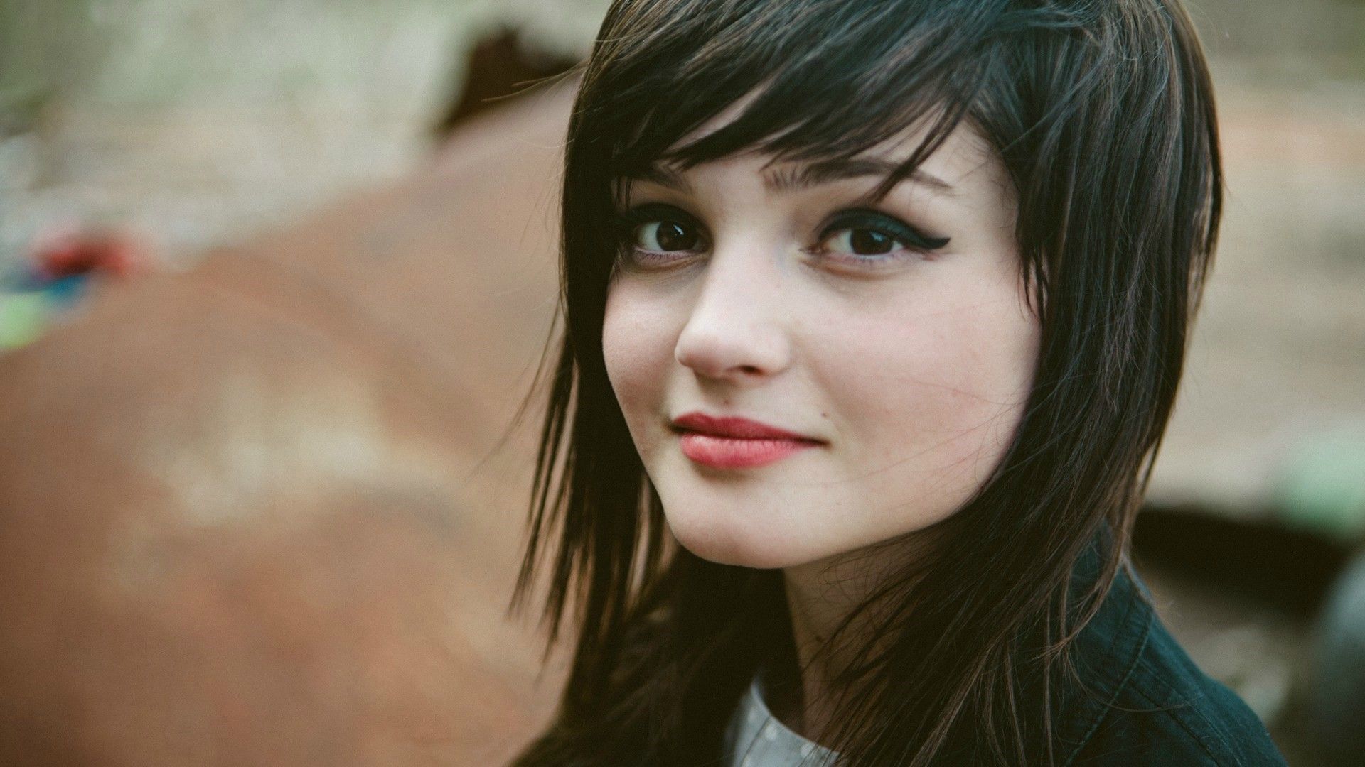 Smiling Girl Wallpaper, HD Smiling Girl Background on WallpaperBat