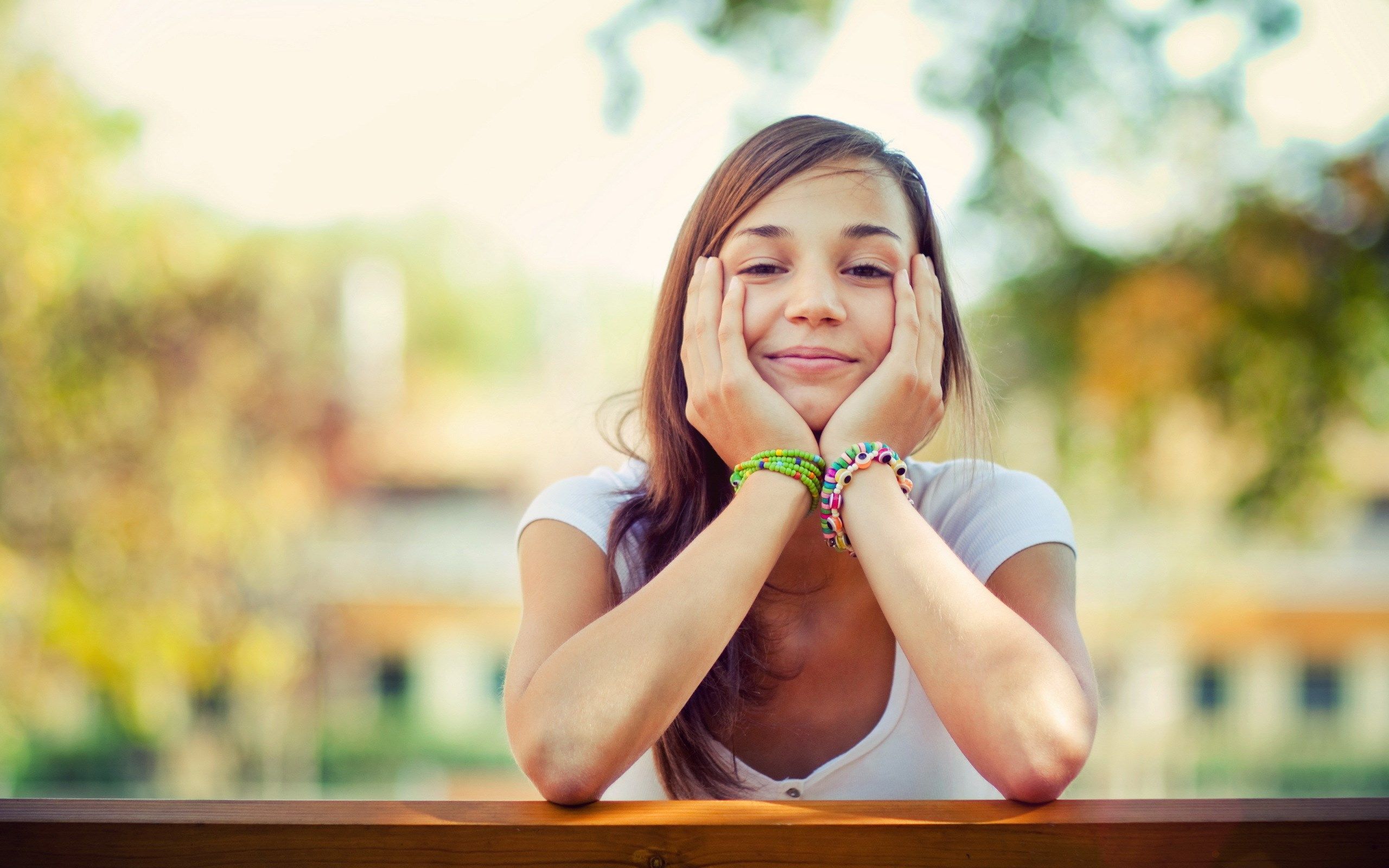 Smiling Girl Wallpaper, HD Smiling Girl Background on WallpaperBat