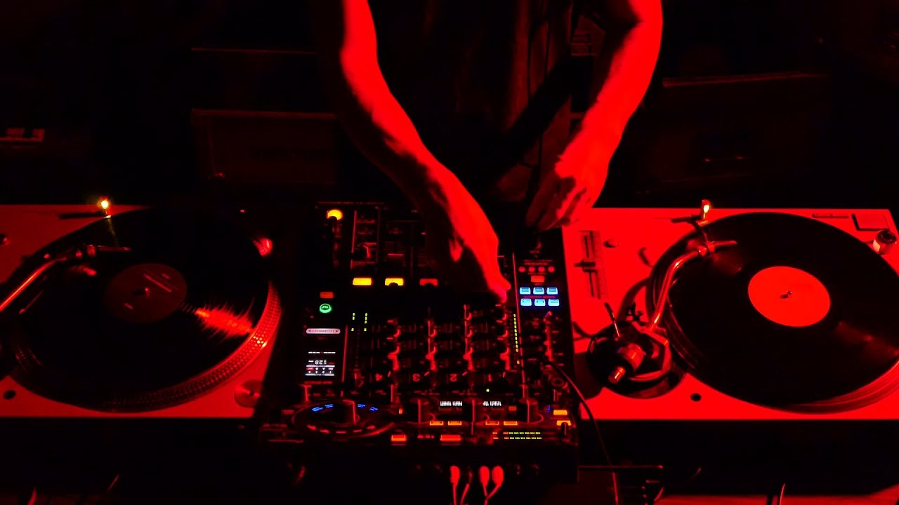 [HD Dark Techno, Detroit, Techno, Tech- House hours Mixset Silva Oliveira.04.2014