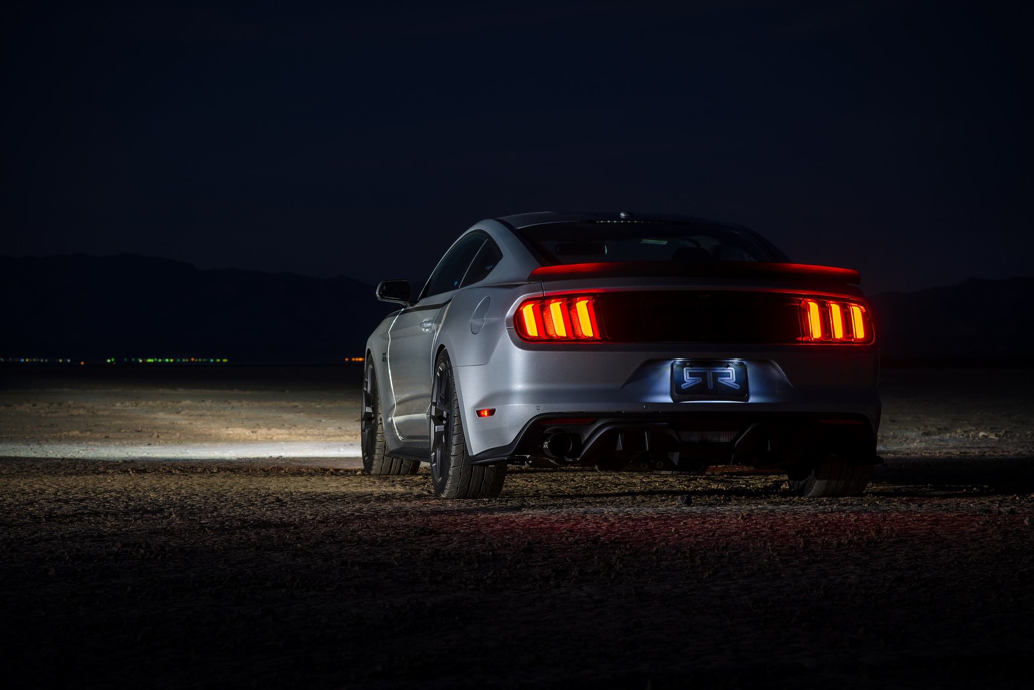 Silver Ford Mustang RTR: Night Muscle Car HD Wallpaper