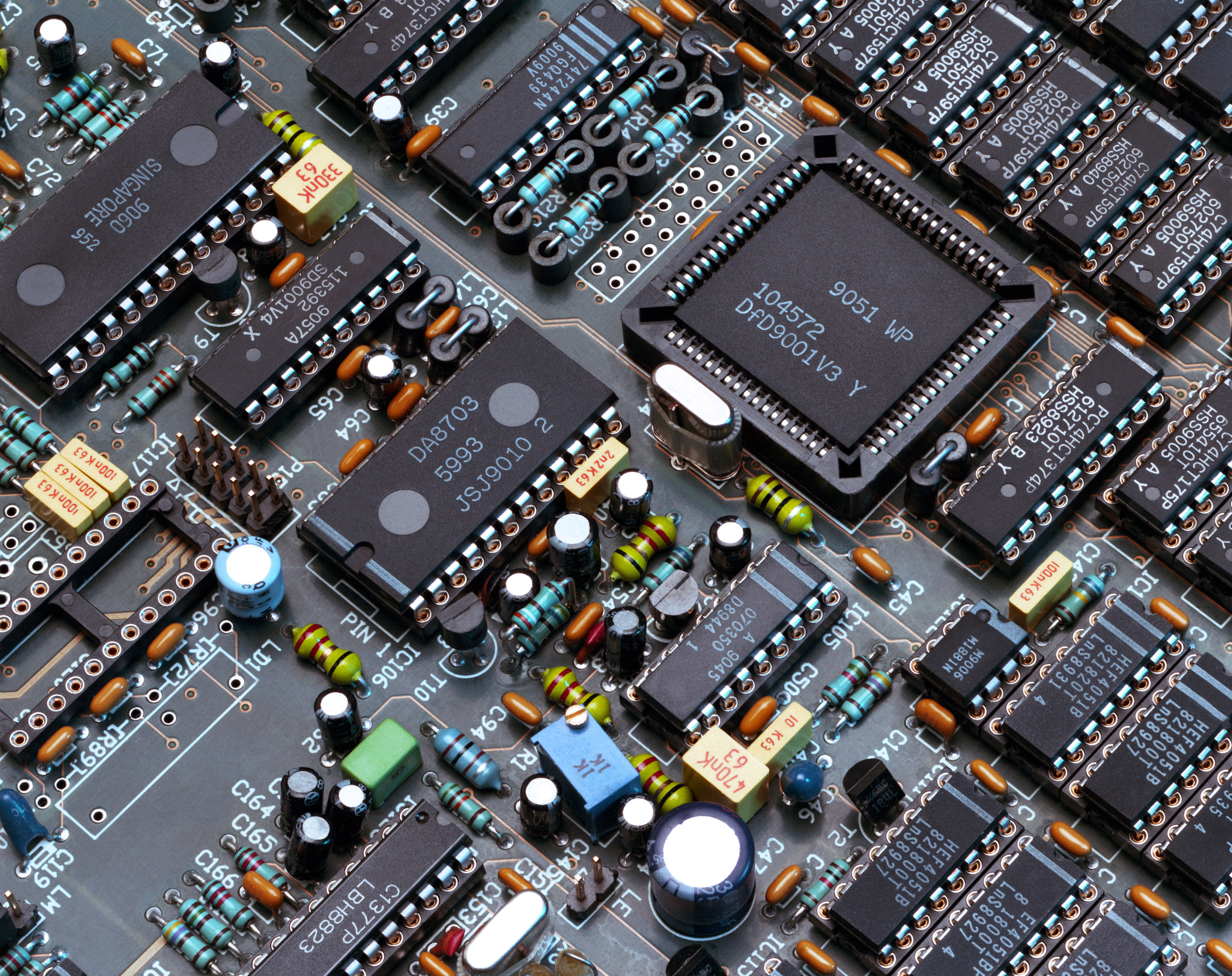 Stunning HD Wallpaper of Circuit Technology