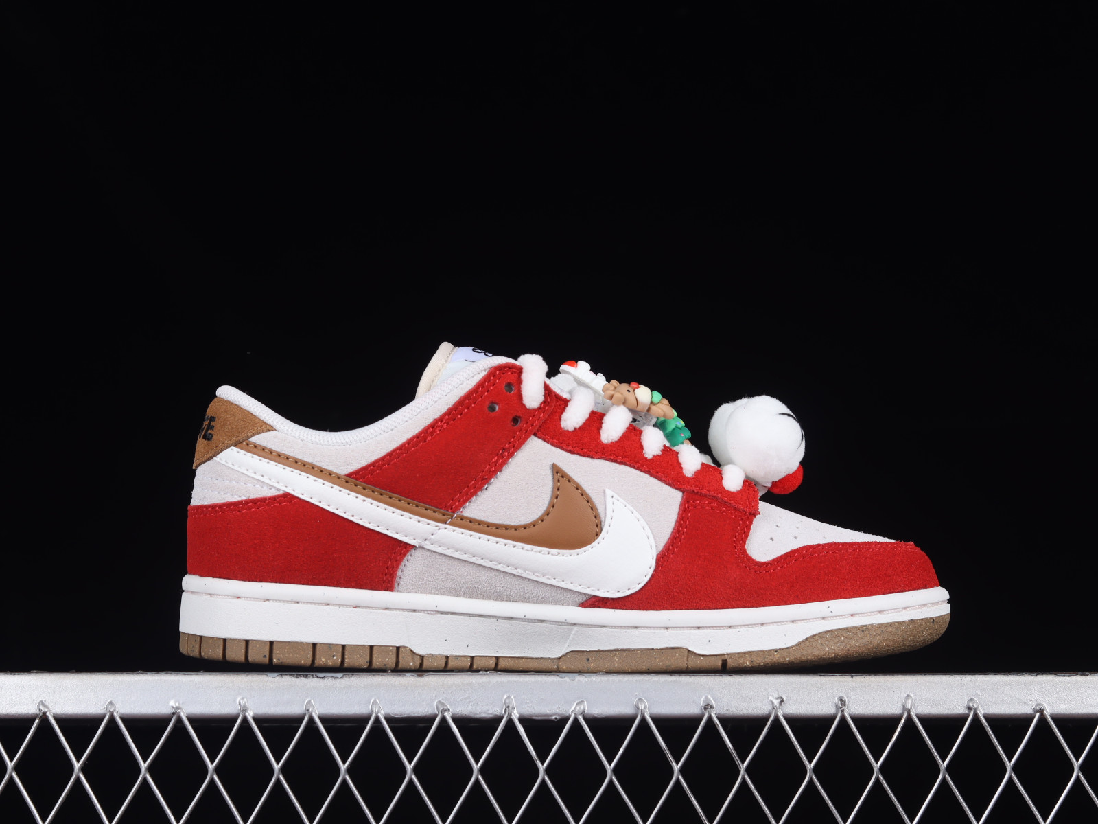 Nike SB Dunk stack Low 85 Christmas Red White Brown DO9457 Dunk stack SB Low nike zoom vomero size 8