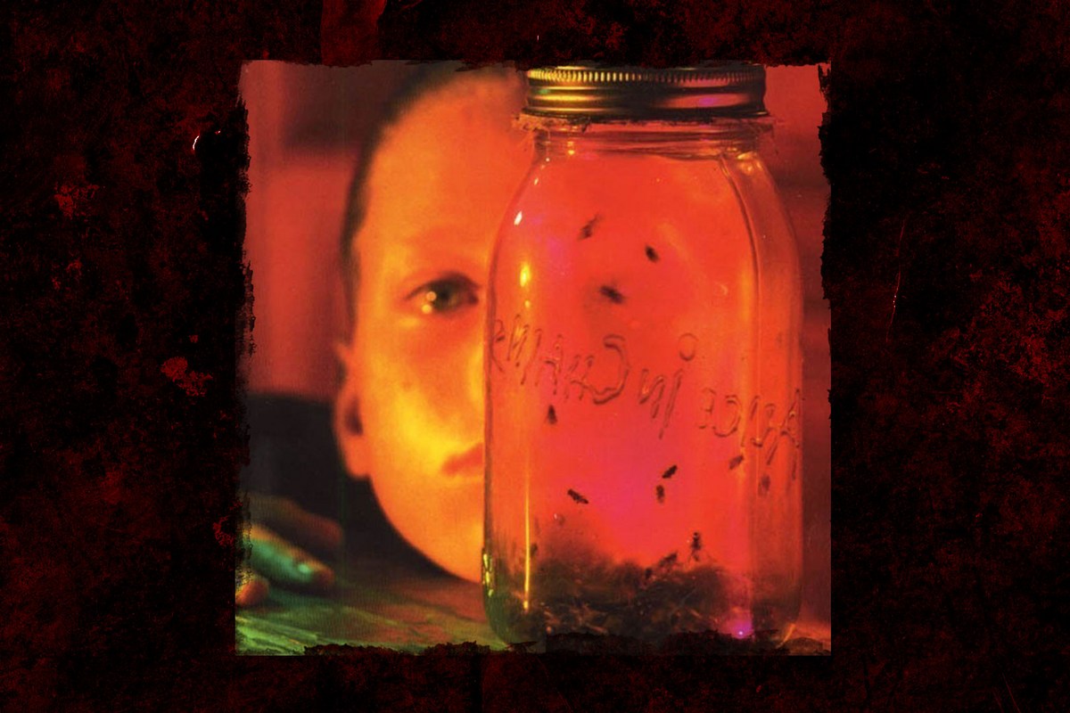 Years Ago: Alice in Chains Release 'Jar of Flies' EP