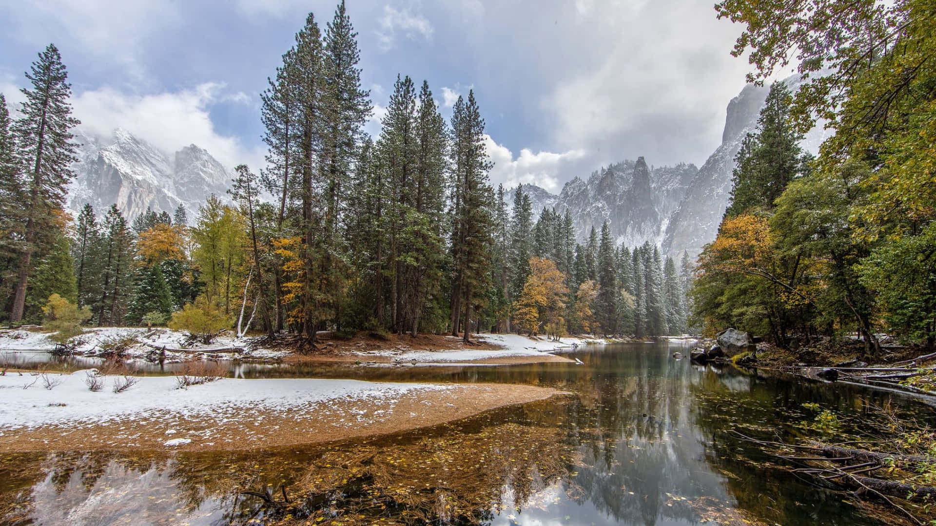 Download Wilderness and Waterfall in Russia Wallpaper
