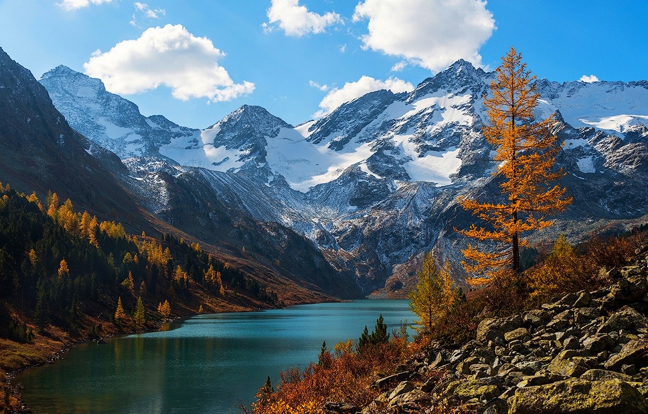 nature, Mountain, Lake, Snow, Fall, Altai Mountains, Snowy Peak, Landscape, Forest, Russia, Clouds, Trees, Green, Water, Orange, White, Blue Wallpaper HD / Desktop and Mobile Background