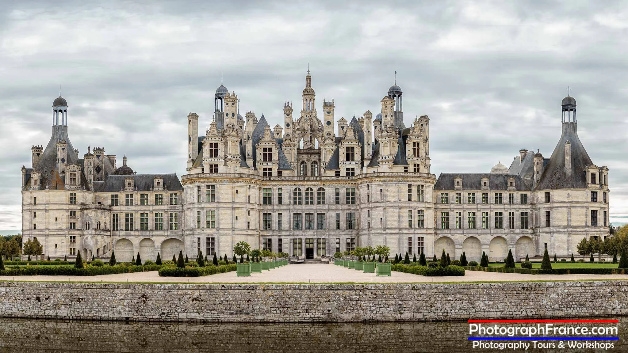 Château Chambord: Reflections