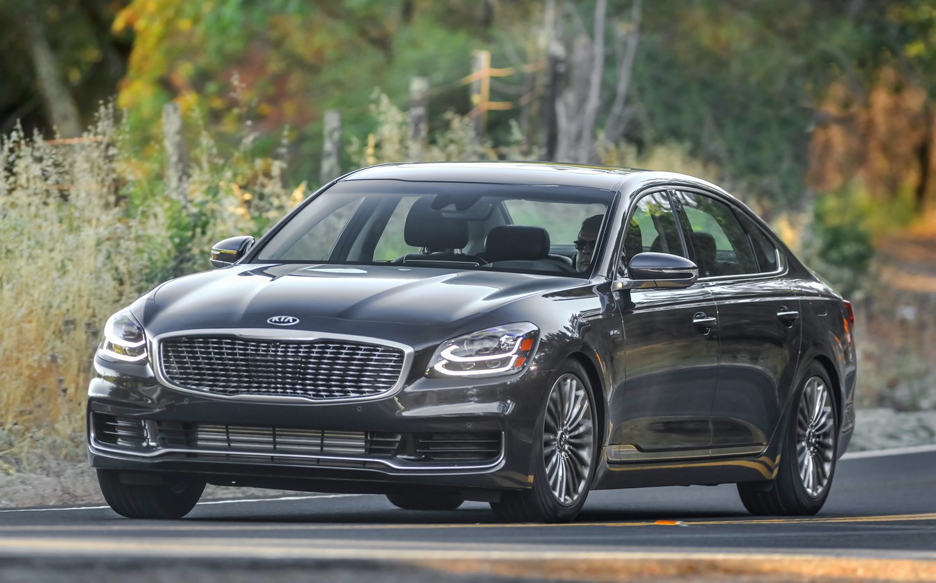 Kia K900 Photo & Videos