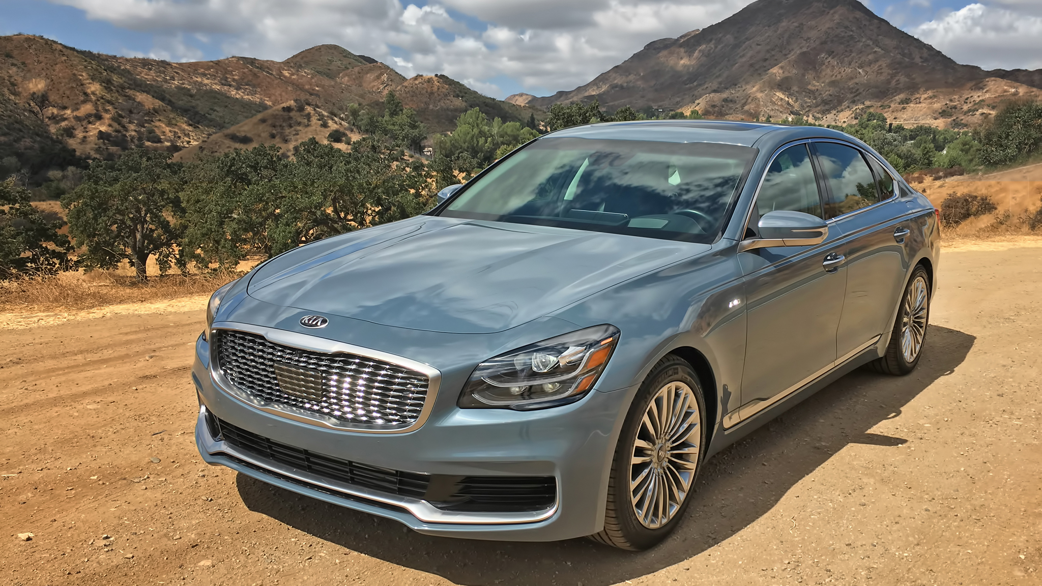 Kia K900 Review: It's a Big Step Up
