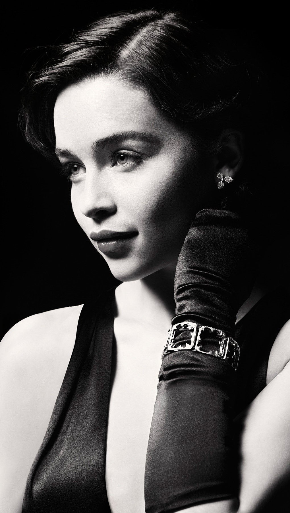 Emilia Clarke in black and white Wallpaper for iPhone and Mobile Phone