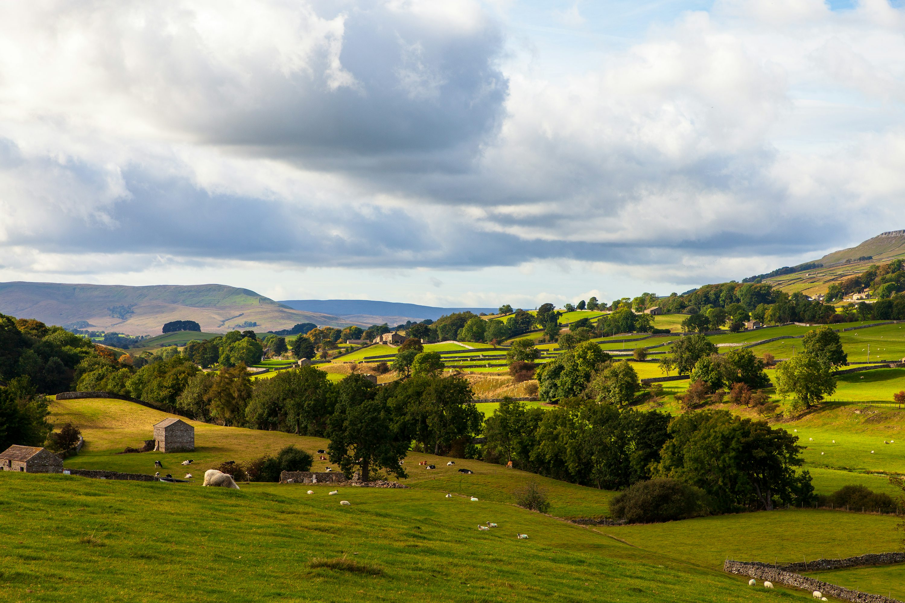 1K+ English Countryside Picture. Download Free Image