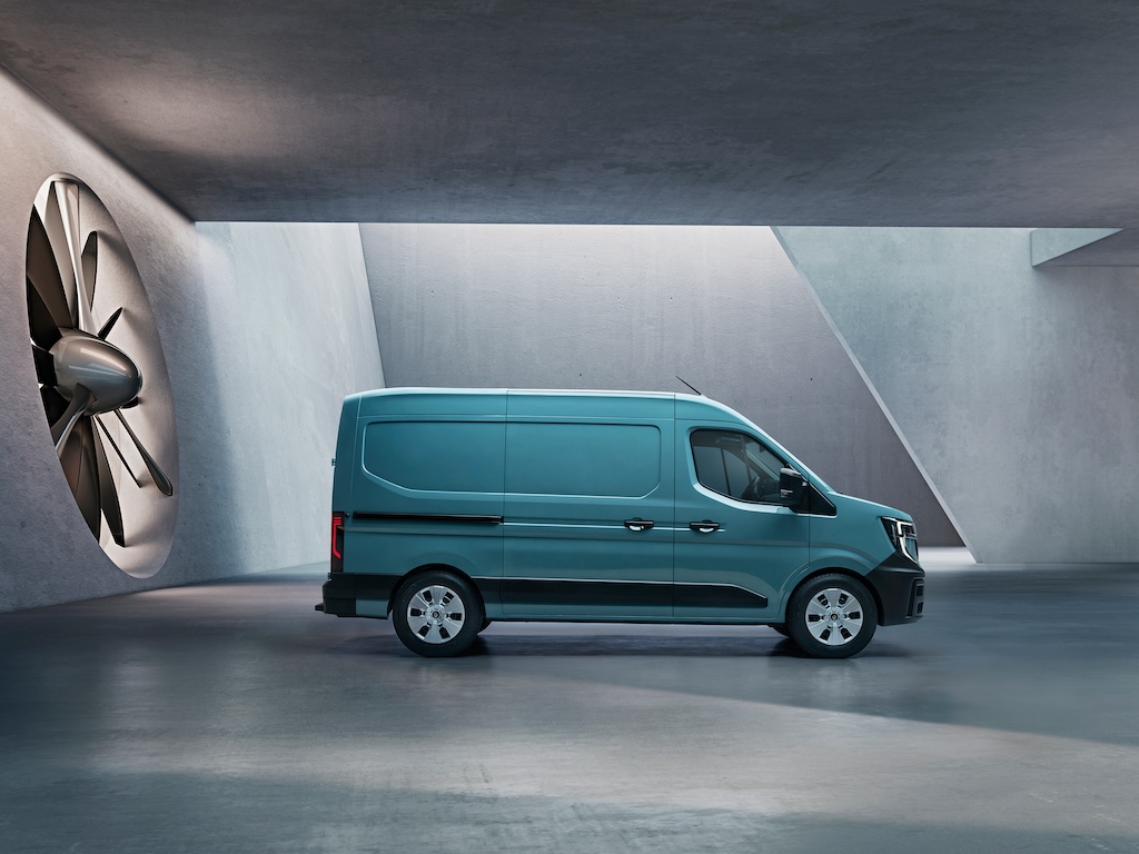 New Renault Master opens for orders in UK