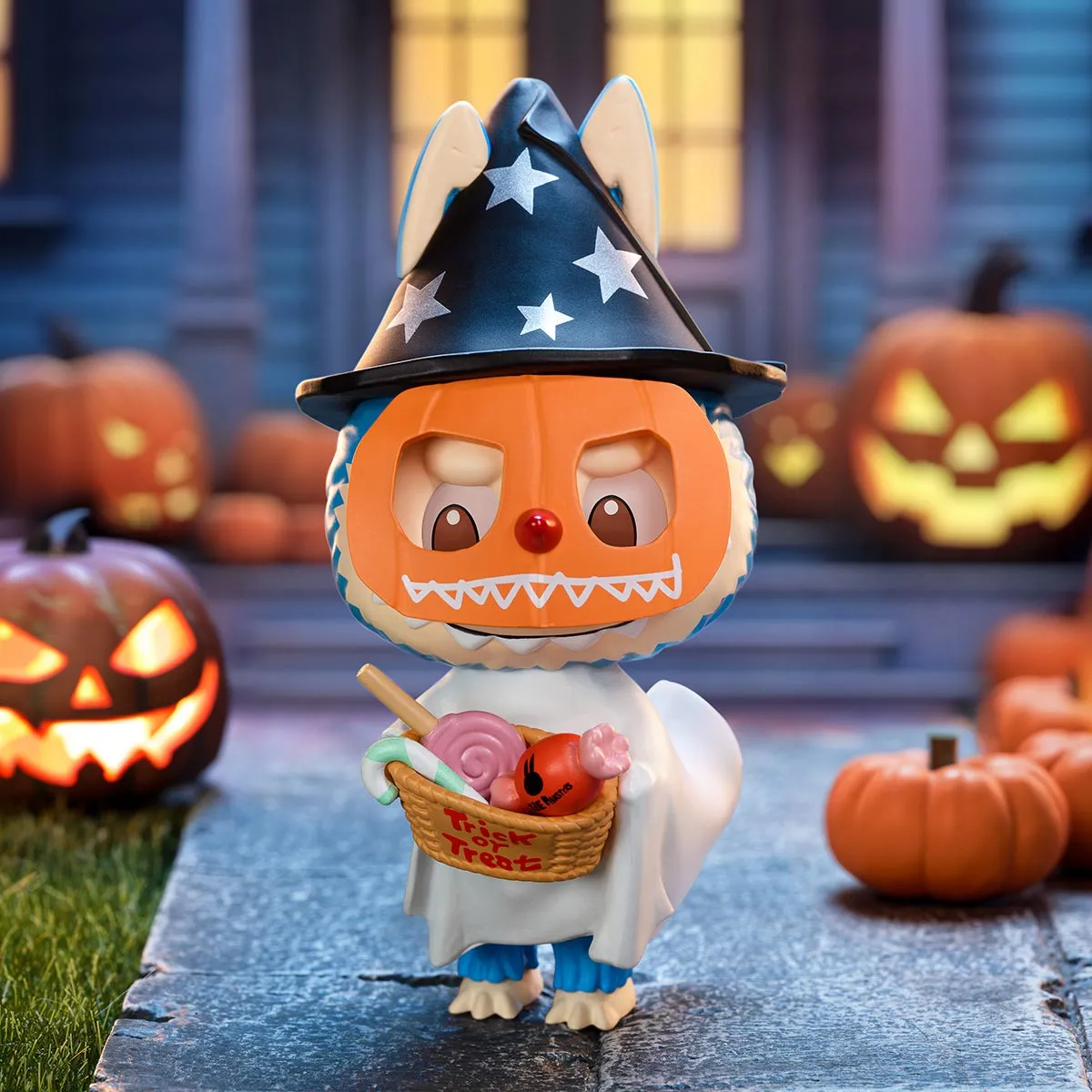 LABUBU Trick Or Treater Figure. Accessories MART (United States)