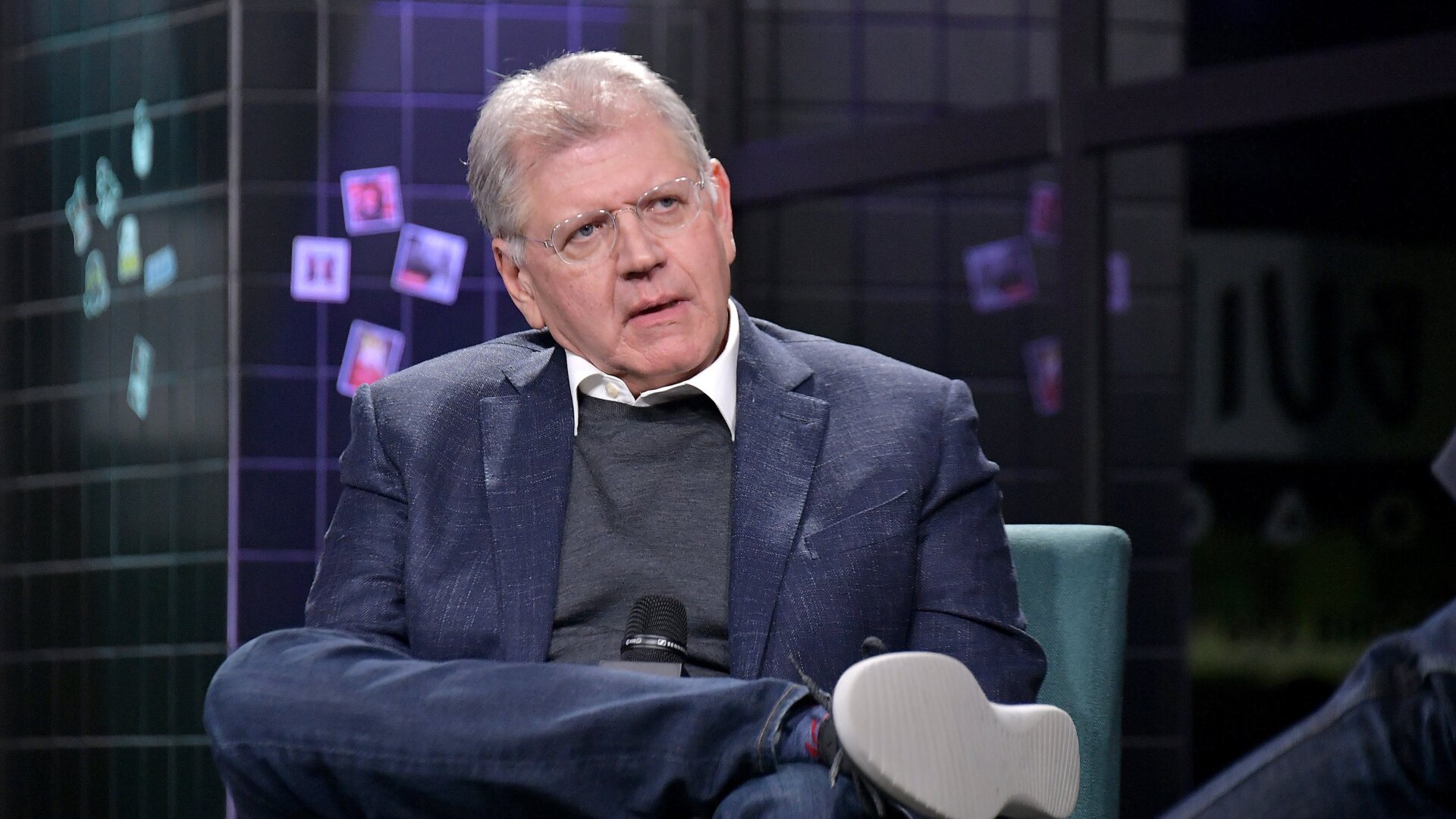 Robert Zemeckis Might Direct A New Sci Fi Thriller For Warner Bros
