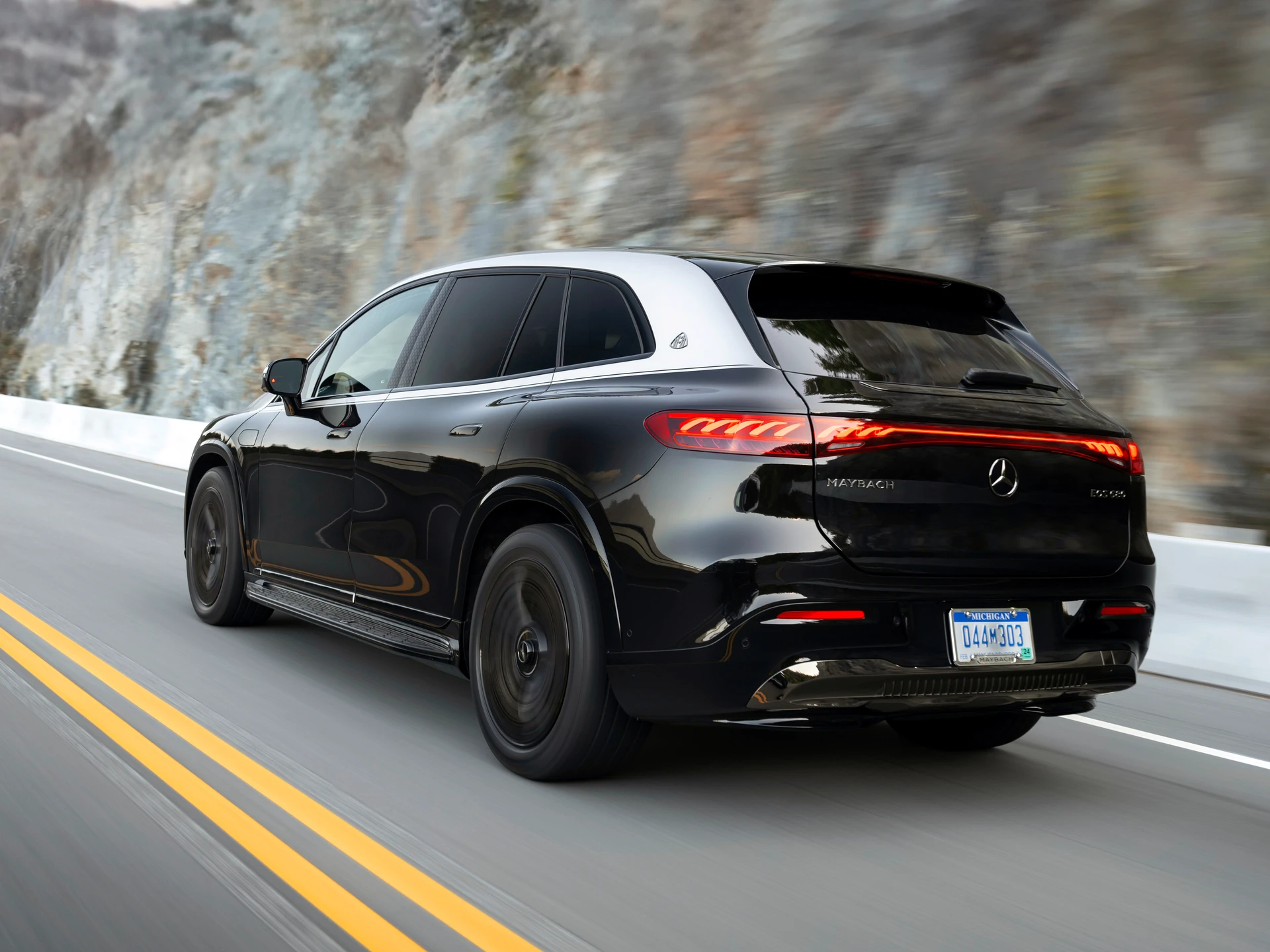 2024 Mercedes Maybach EQS SUV Gets 280 Miles Of EPA Range