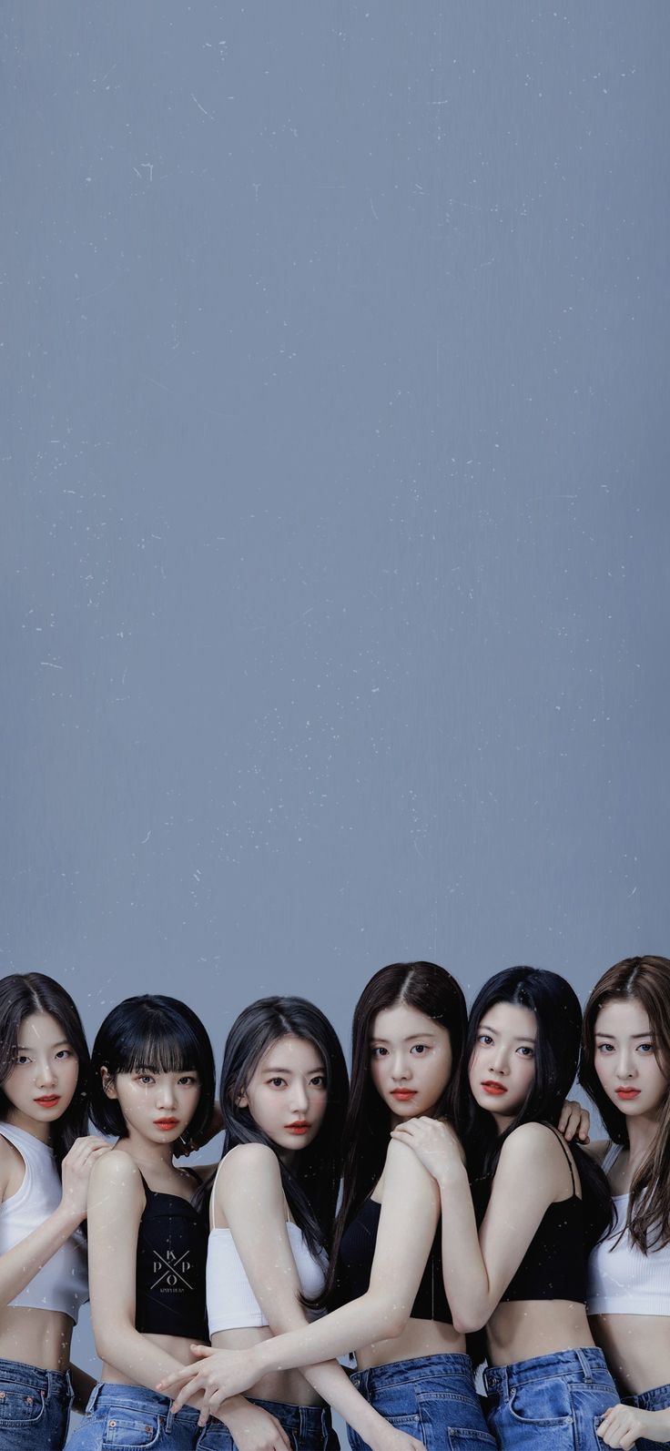 LE SSERAFIM (르세라핌) WALLPAPER