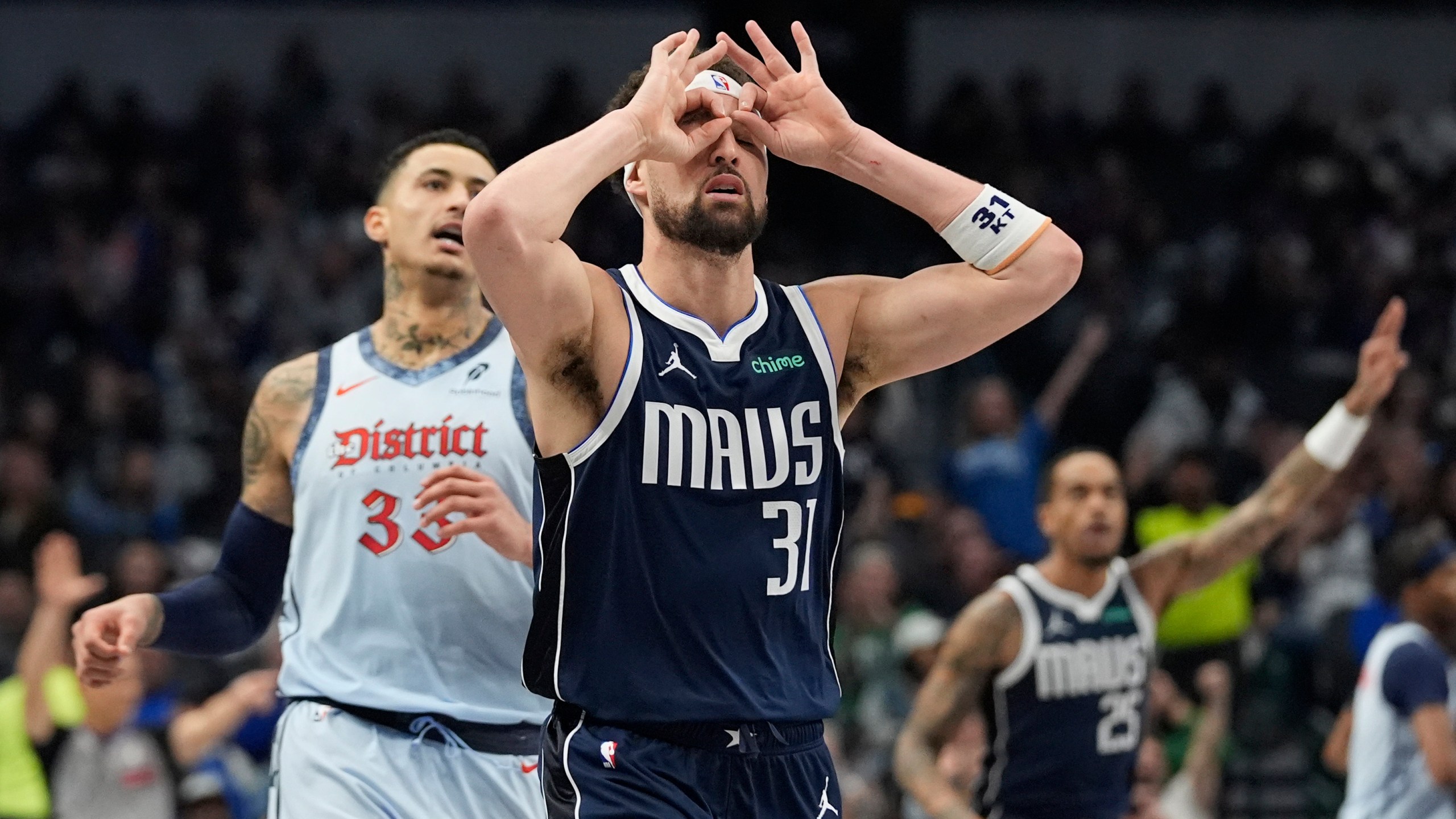 Klay Thompson Makes 7 3s In 1st Quarter As Mavs Breeze Past NBA Worst Wizards 130 108. DC News Now