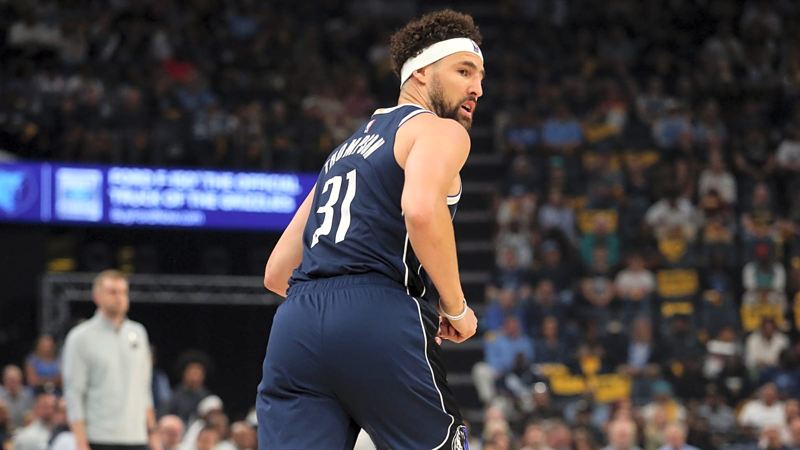 The Toughest Guy I've Ever Guarded:' Dallas Mavericks' Klay Thompson Doesn't Hold Back While Praising Kyrie Irving