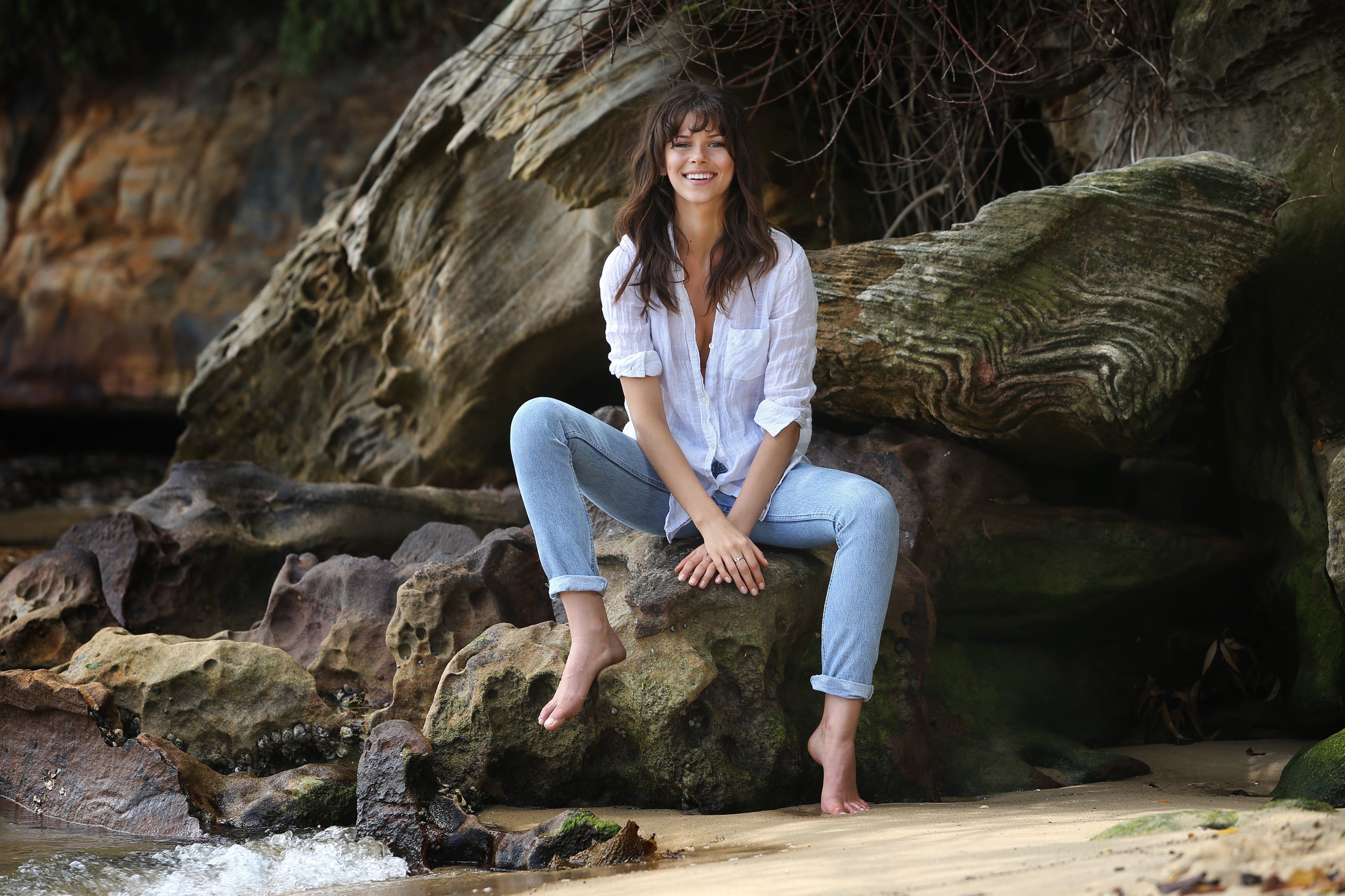 Georgia Fowler Phone Wallpaper: Free 4K & HD Downloads