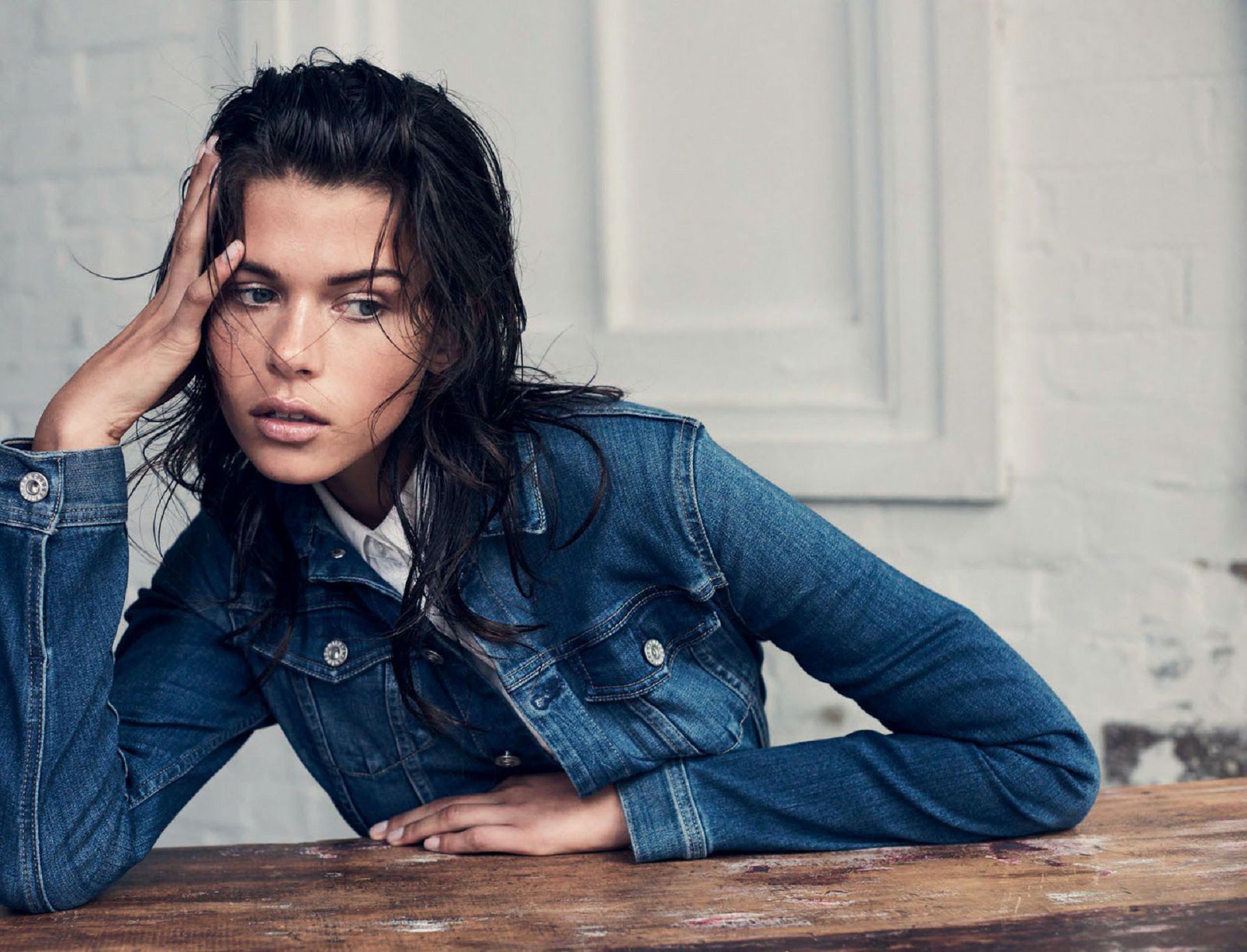 Georgia Fowler Phone Wallpaper: Free 4K & HD Downloads