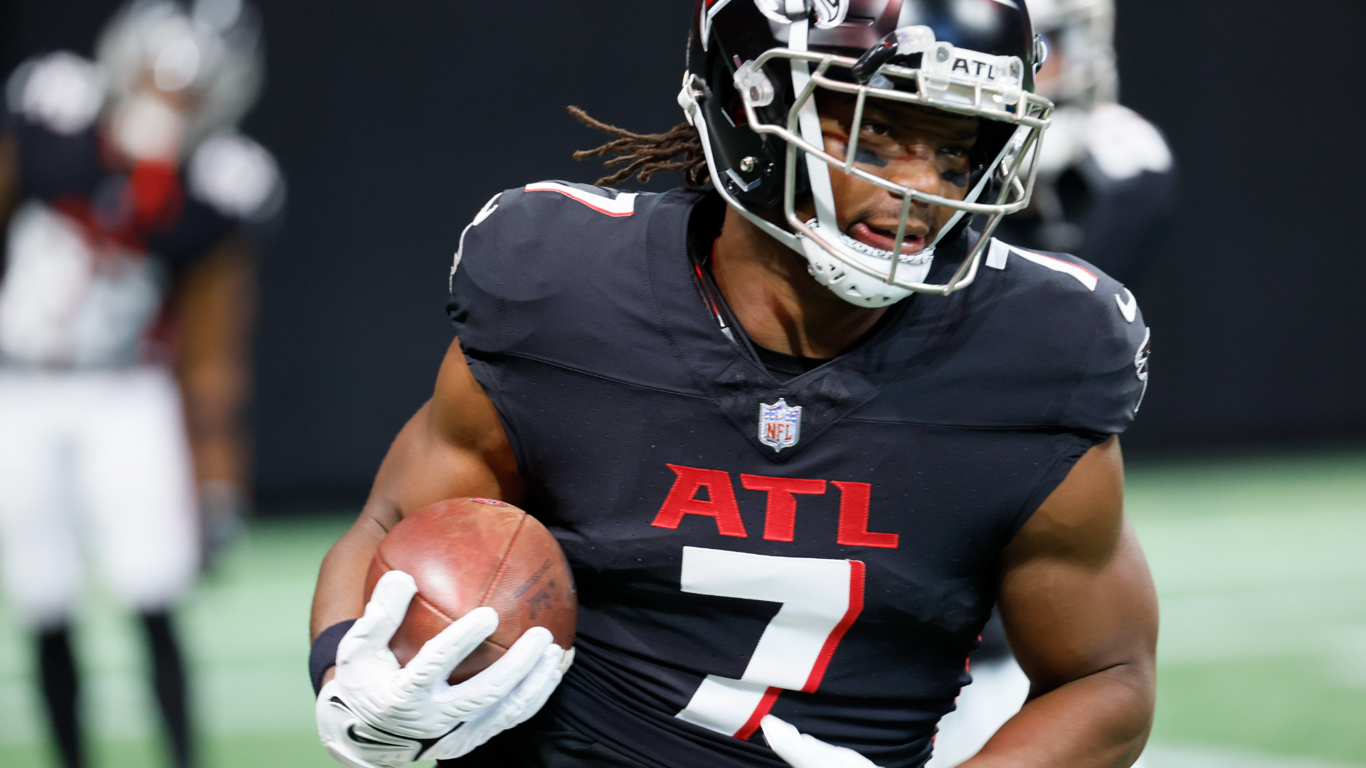 Desmond Ridder, Bijan Robinson flash in Falcons' opening drive