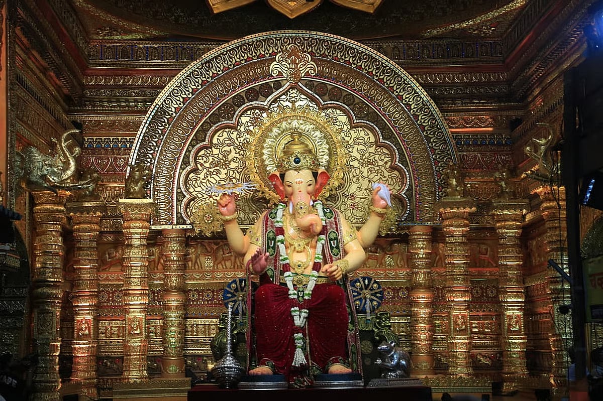 Lalbaugcha Raja 2025 Day 1 LIVE: Watch Online Darshan, Aarti & More Here
