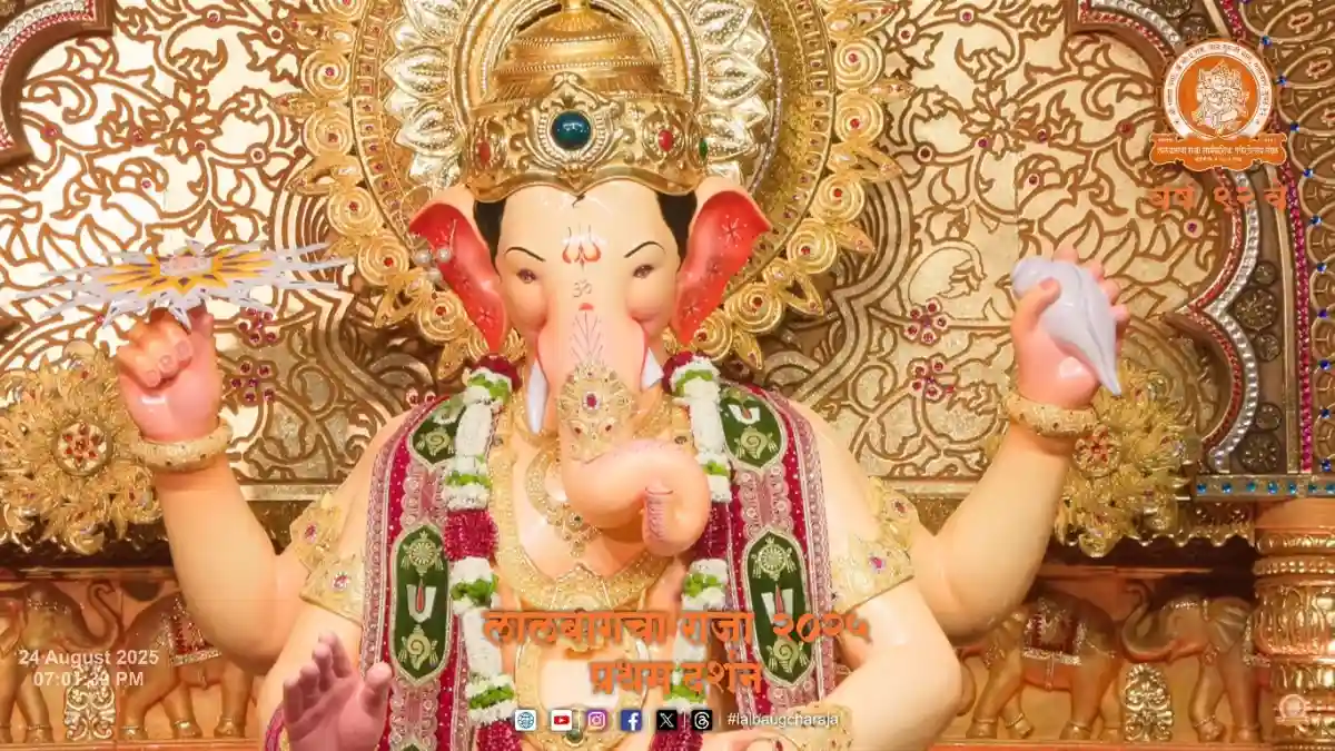 Lalbaugcha Raja 2025 Photo and Wallpaper HD Download: Share Lalbaugcha Raja Ganpati Murti First Look Pics Online
