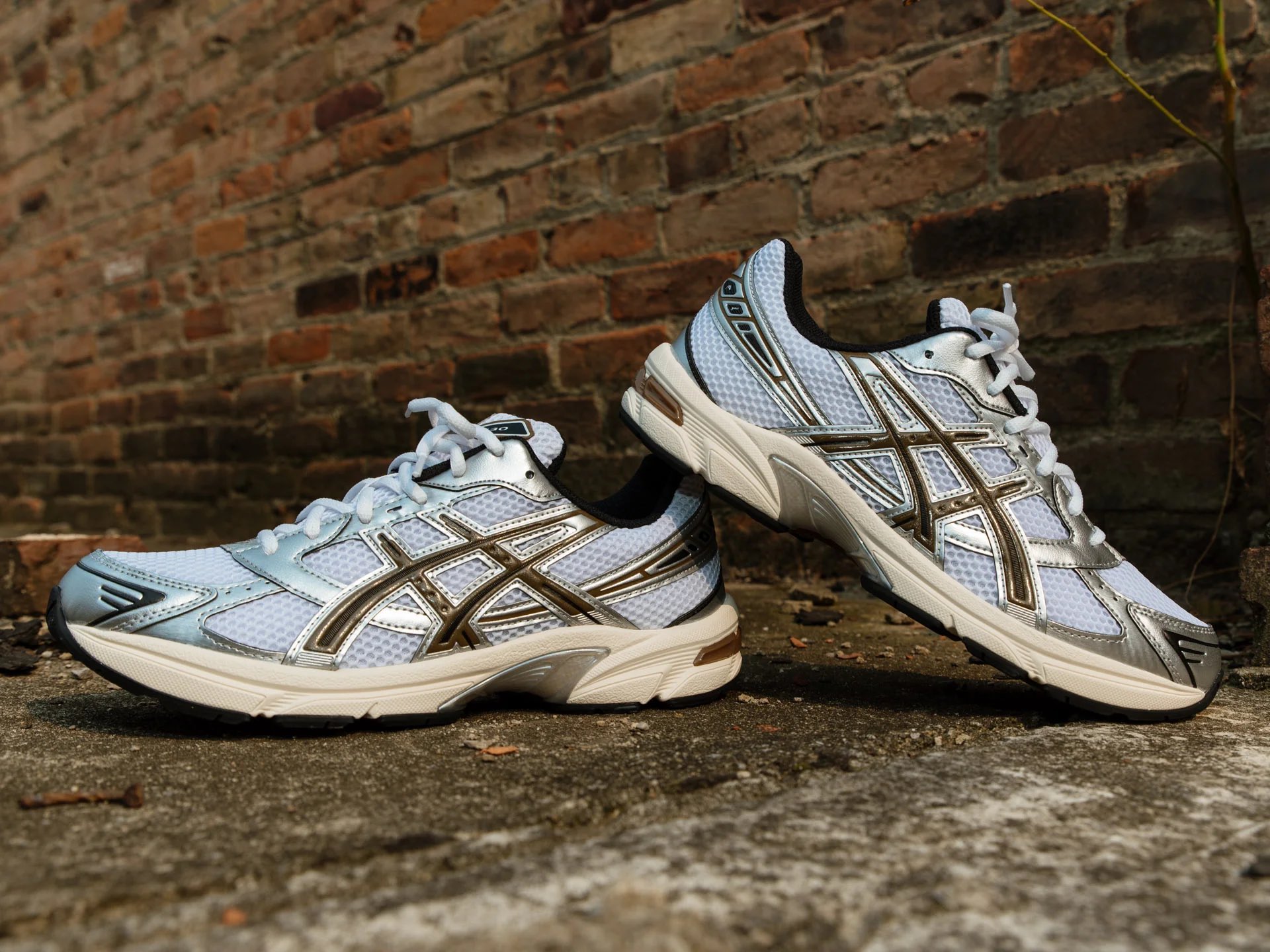 Sneaker Huddle: ASICS Gel 1130 'White Brown'