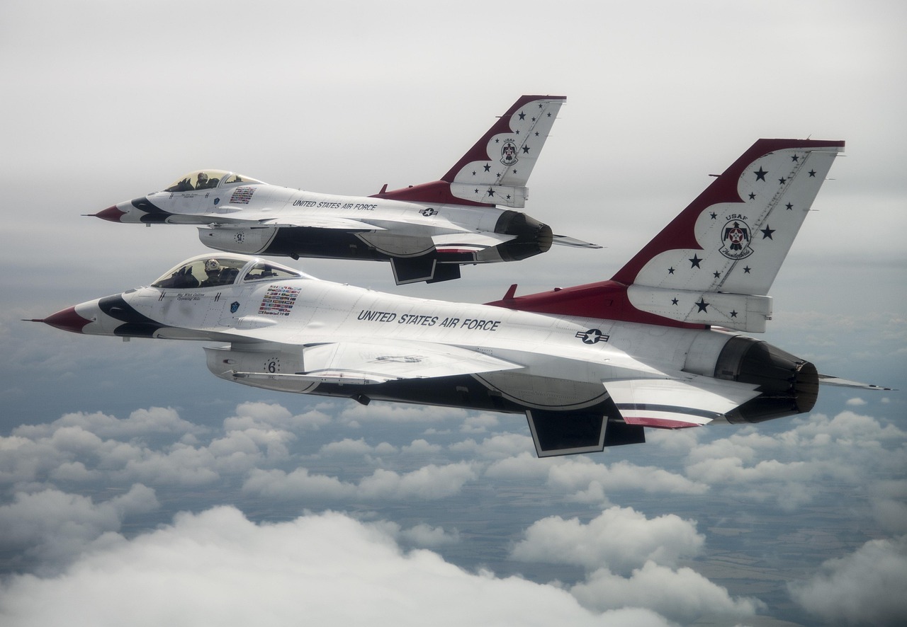 Free F 16 Thunderbird & F16 Image