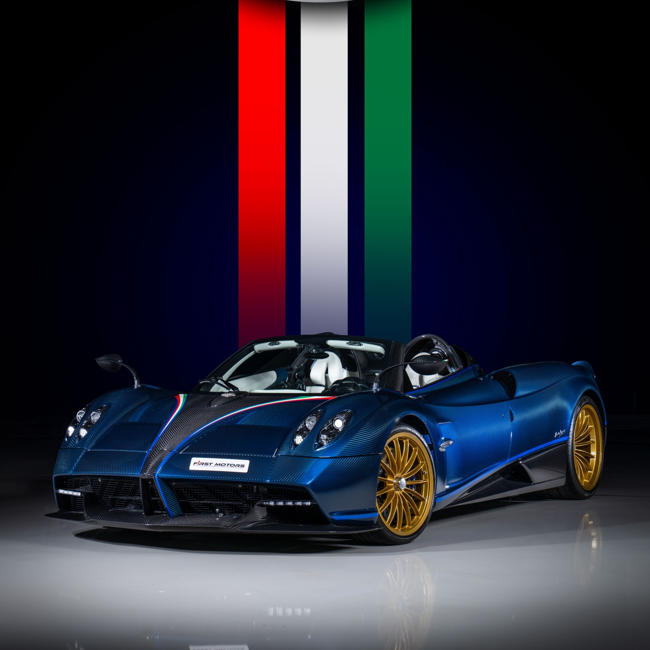 Pagani Huayra Roadster Wallpaper 4K, Dark aesthetic