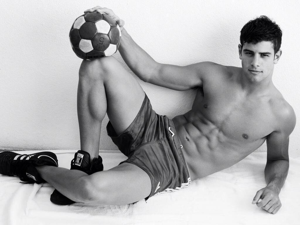 A Men Friday Everyone! Wishing All A Wonderful And Fun Start To The Weekend! #Everybody ✨ Actor Model: Franky Cammarata #FrankyCammarata #TGIF #HappyFriday #FrankyFriday