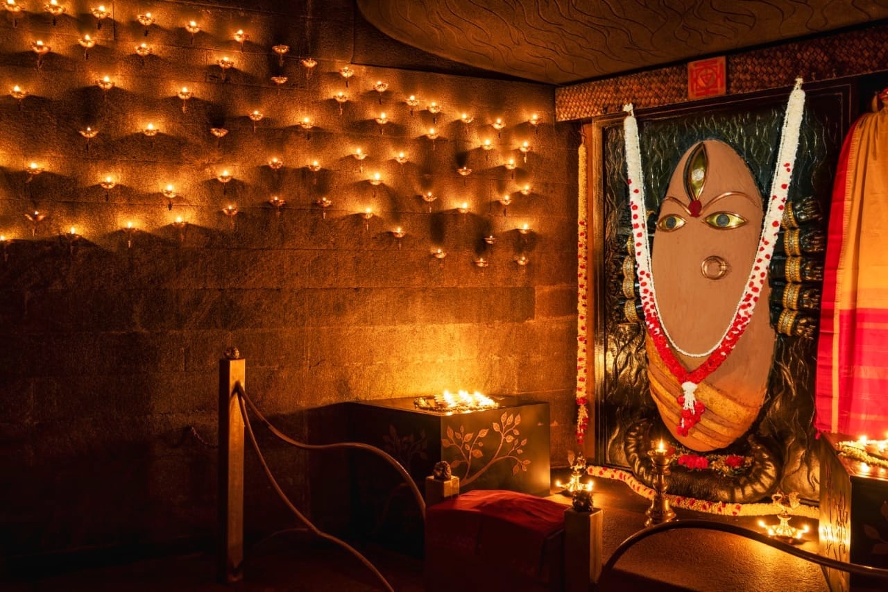 Isha Sacred Walks glimpse. Darshan of Linga Bhairavi Devi adorned in Chandanam, taking the form of Saraswati! #Navratri #IshaYogaCenter