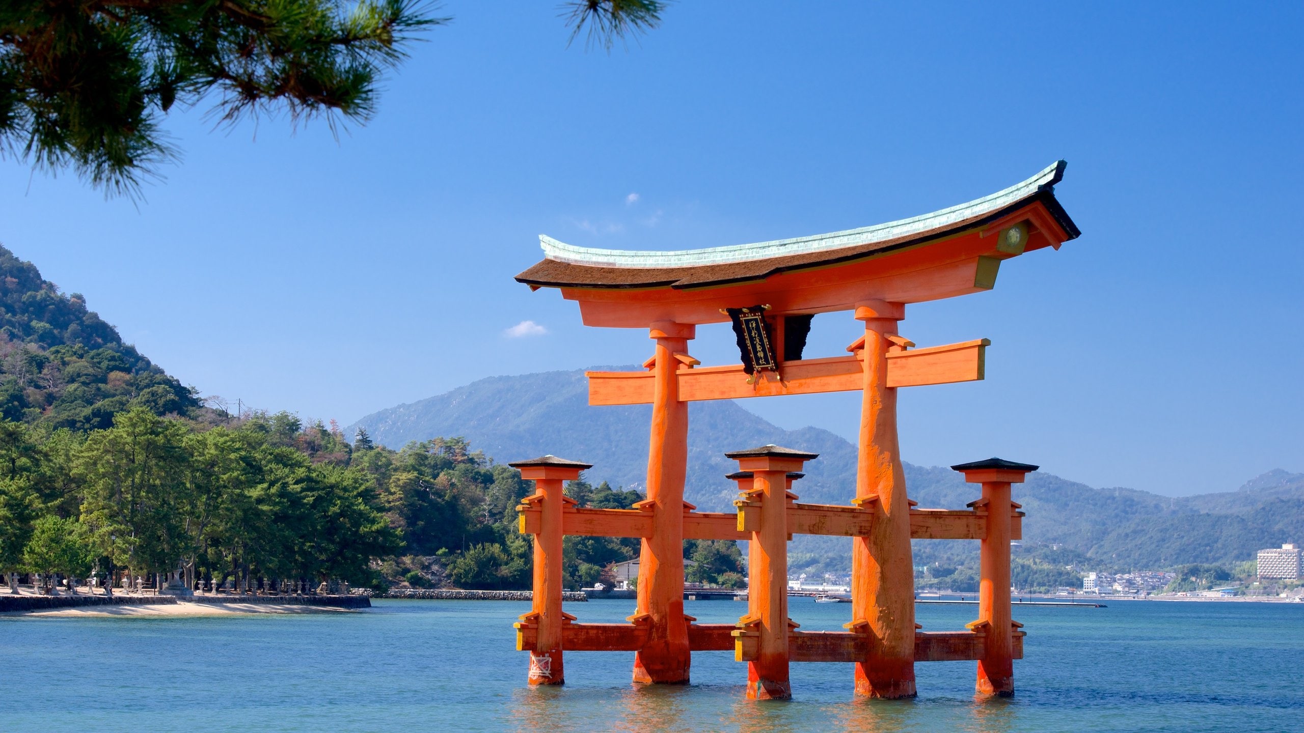 Itsukushima Shrine Tours