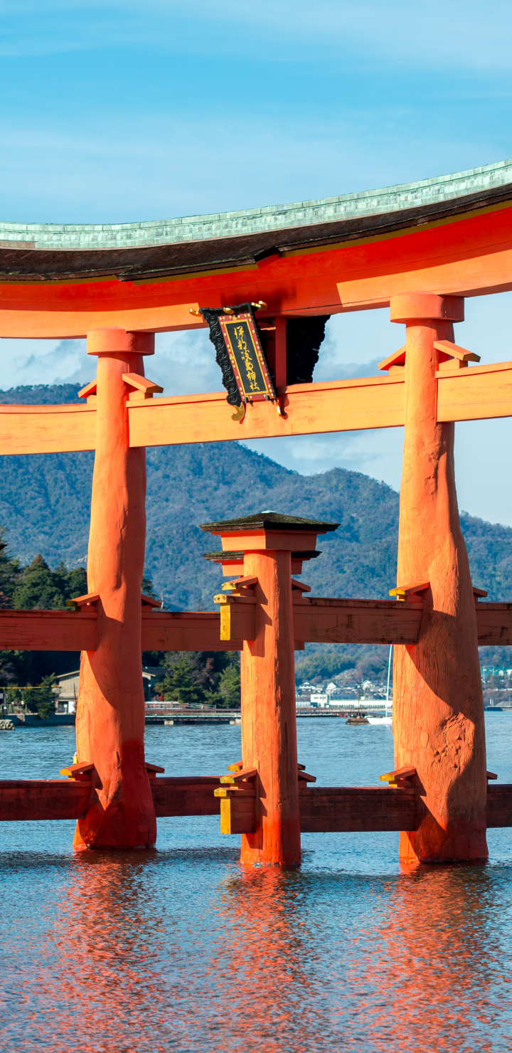 Phone wallpaper: Religious, Itsukushima Gate, Torii, Itsukushima, Hatsukaichi, Hiroshima, Japan 1329205