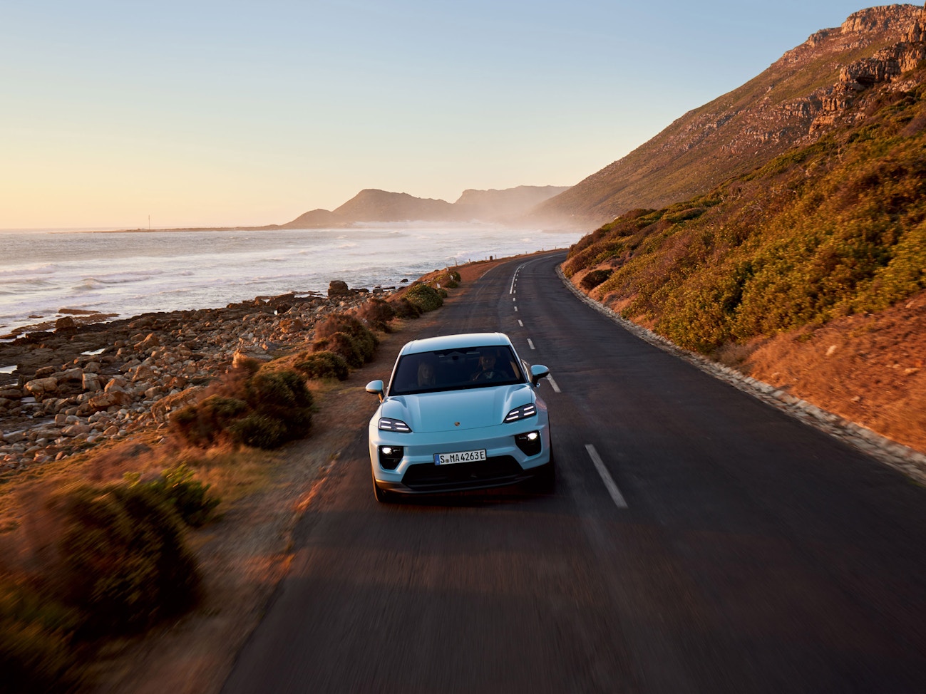 Macan Electric Wallpaper