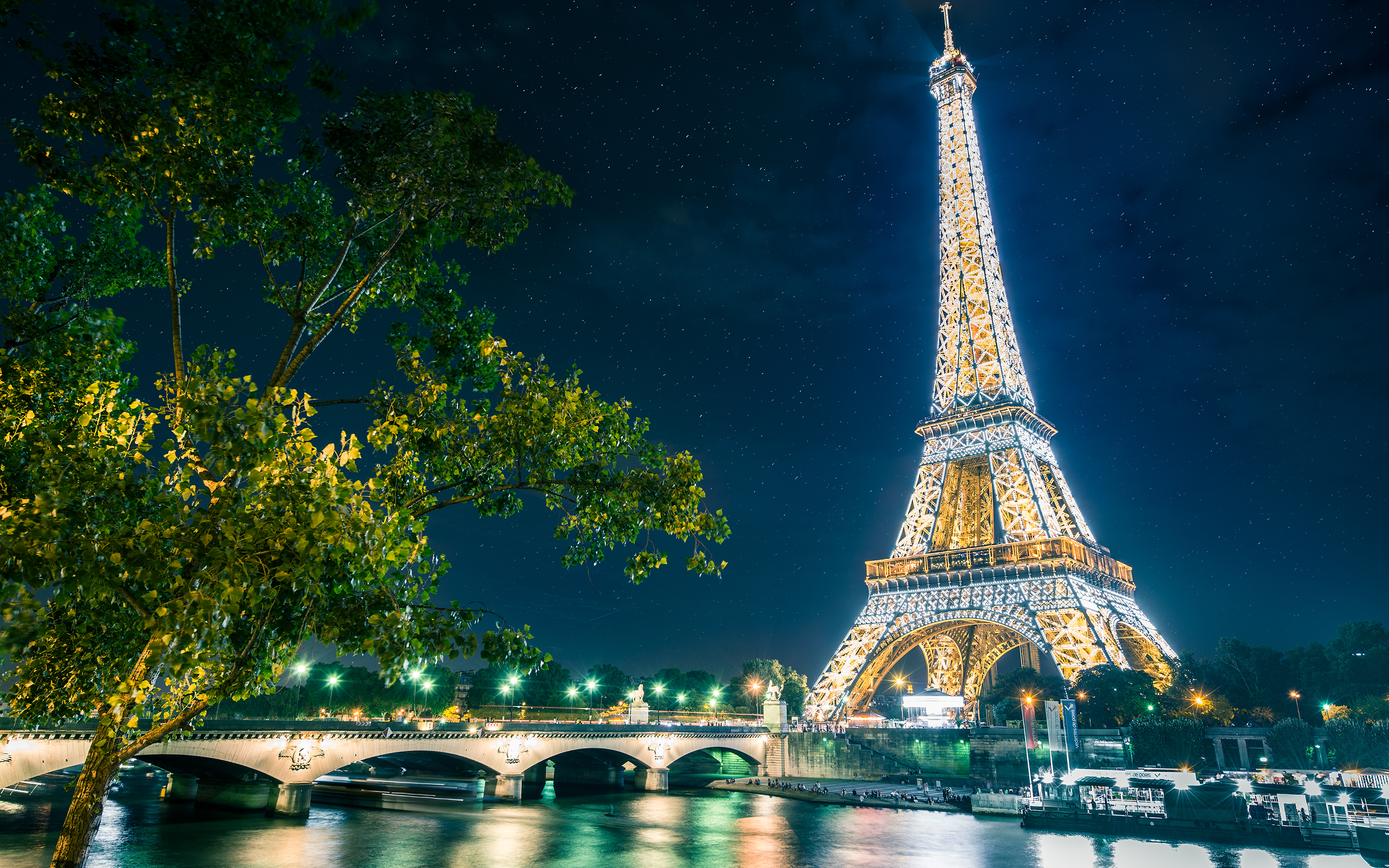 Paris Eiffel Tower HD Wallpaper