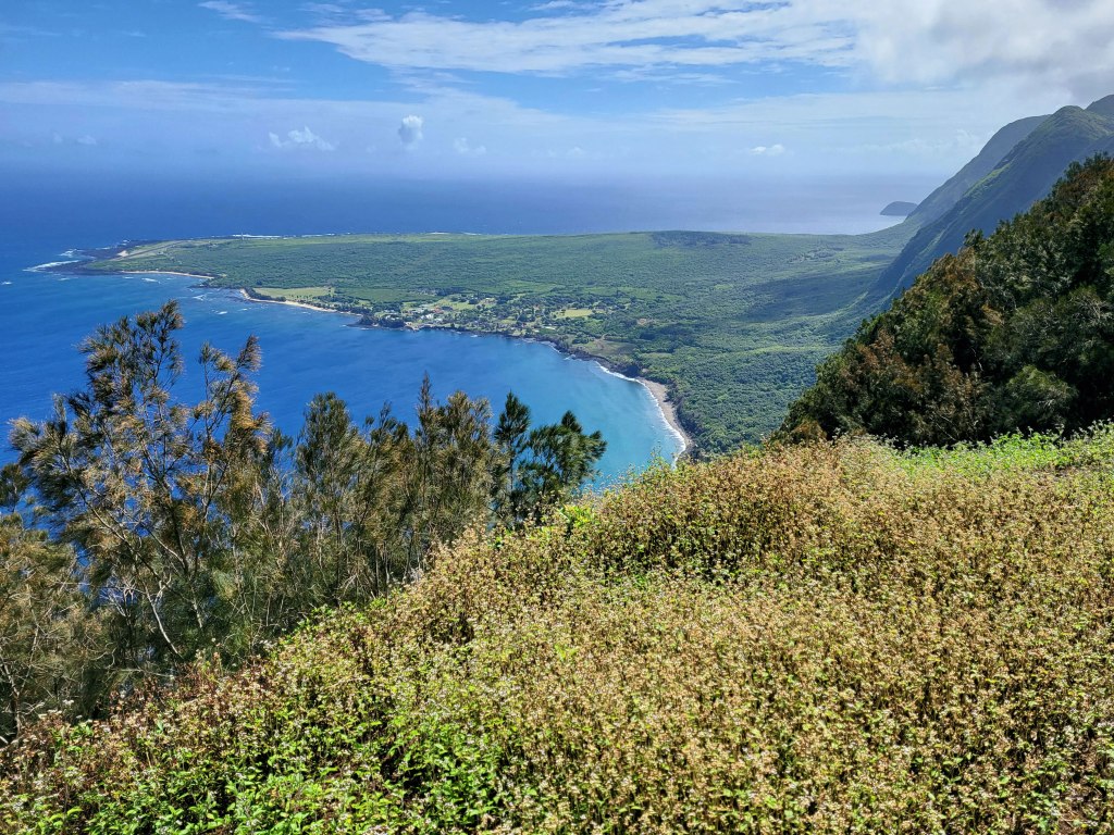 Moloka'i: 7.5 Miles & A World Apart from Maui Island