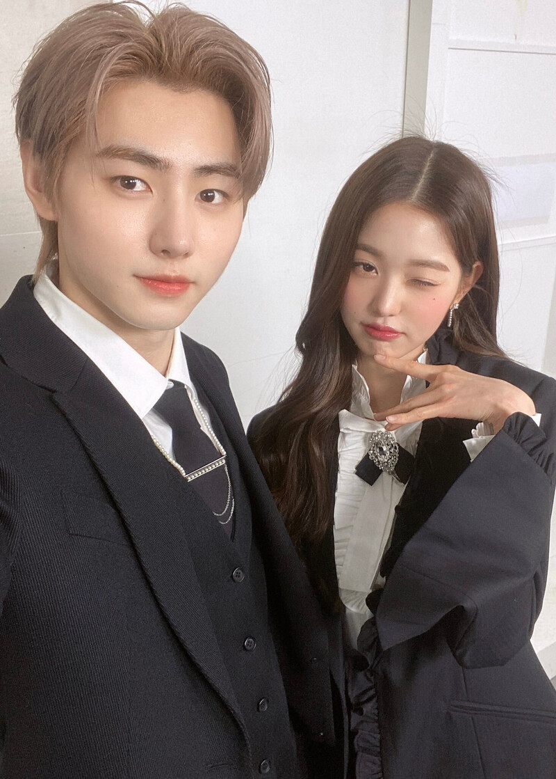 Music Bank Twitter Update and Wonyoung