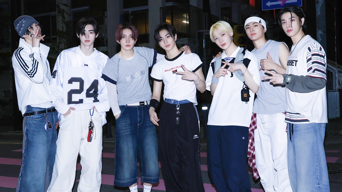 Weverse ENHYPEN Image 'XO (Only If You Say Yes)' MV Behind Photo Sketch