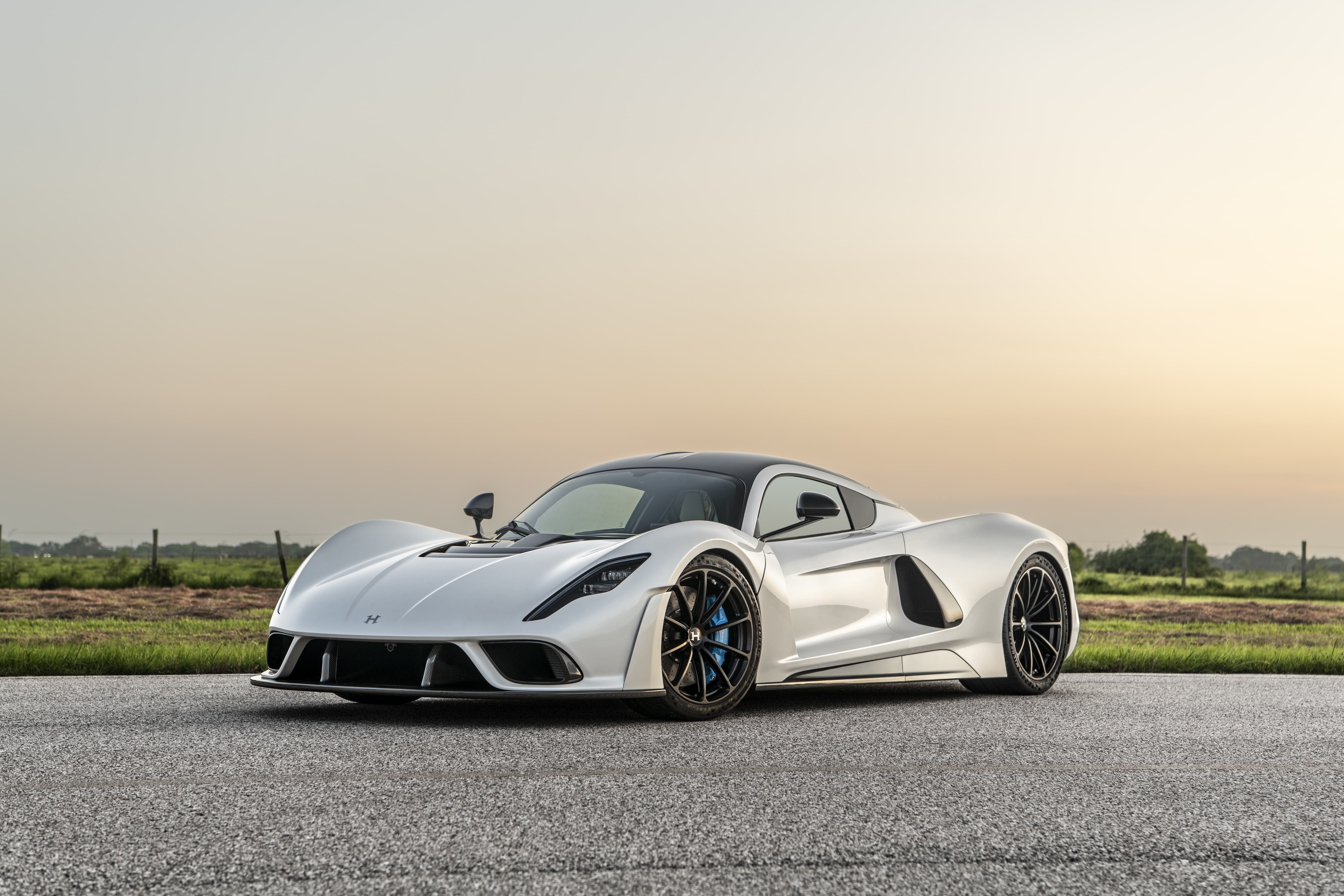 Hennessey Welcomes Warren Henry Auto Group
