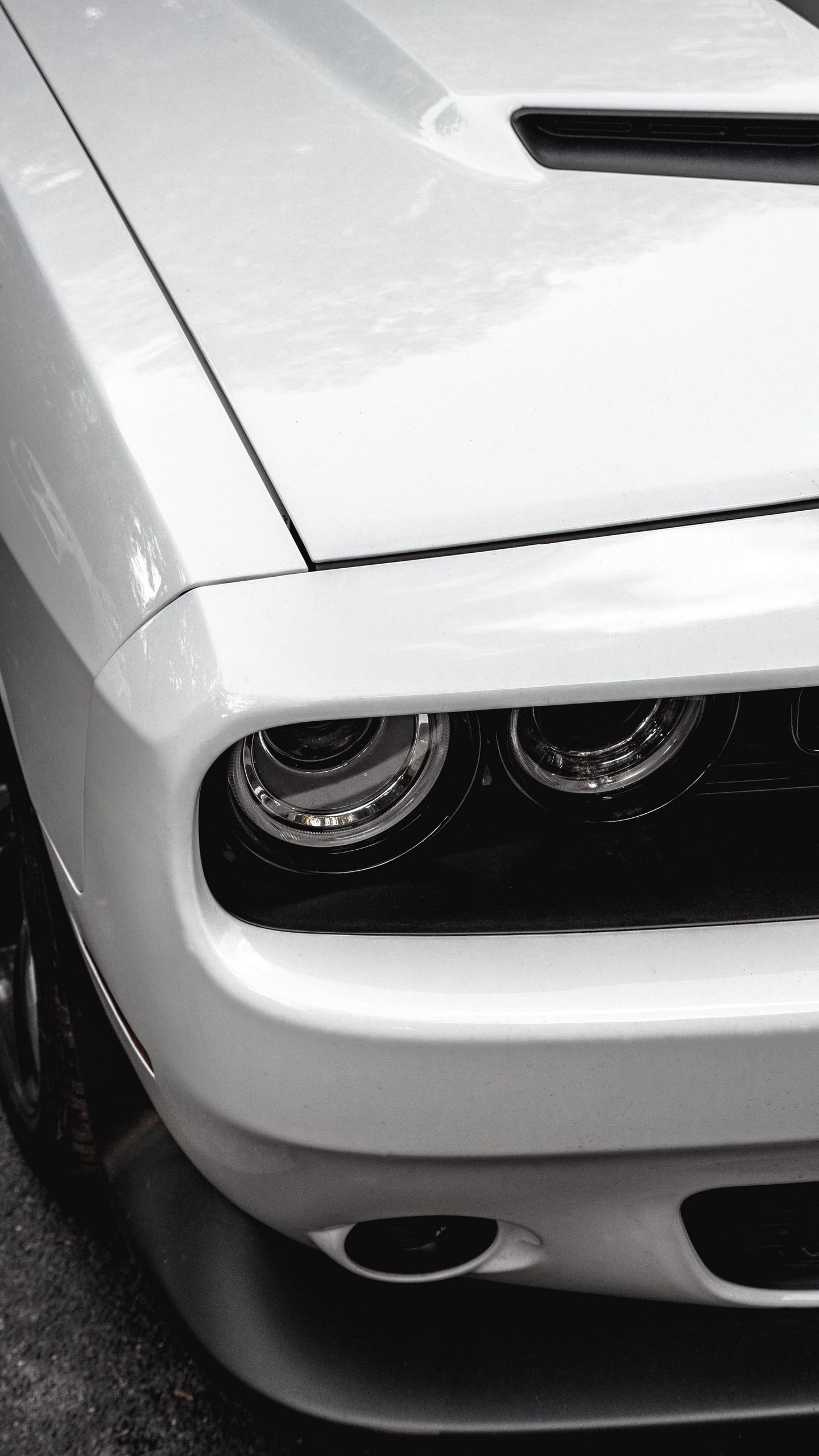 Download Wallpaper 1440x2560 Car, Headlight, White, Front View, Close Up Qhd Samsung Galaxy S6, S7, Edge, Note, Lg G4 HD Background