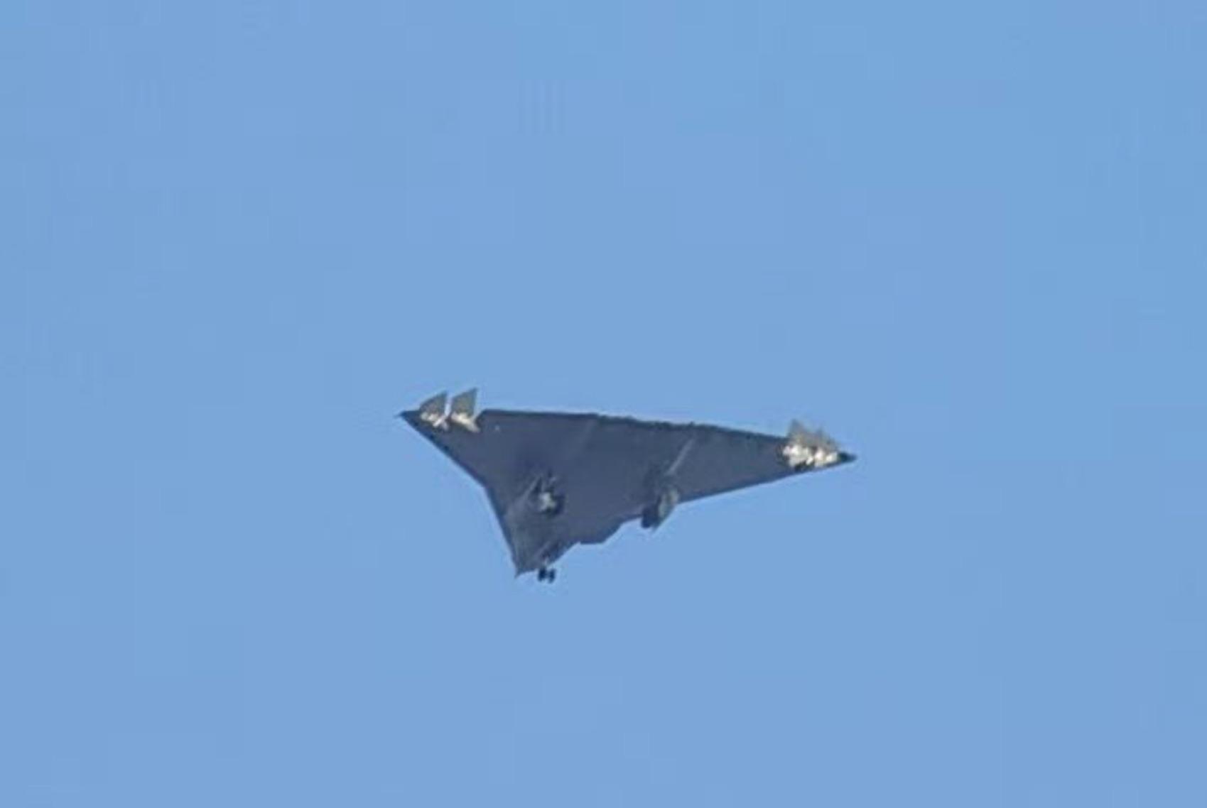 More of today China's 'NGAD' plane [Album]