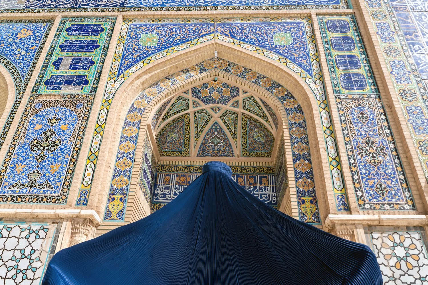 Life in Afghanistan in 25 Photo