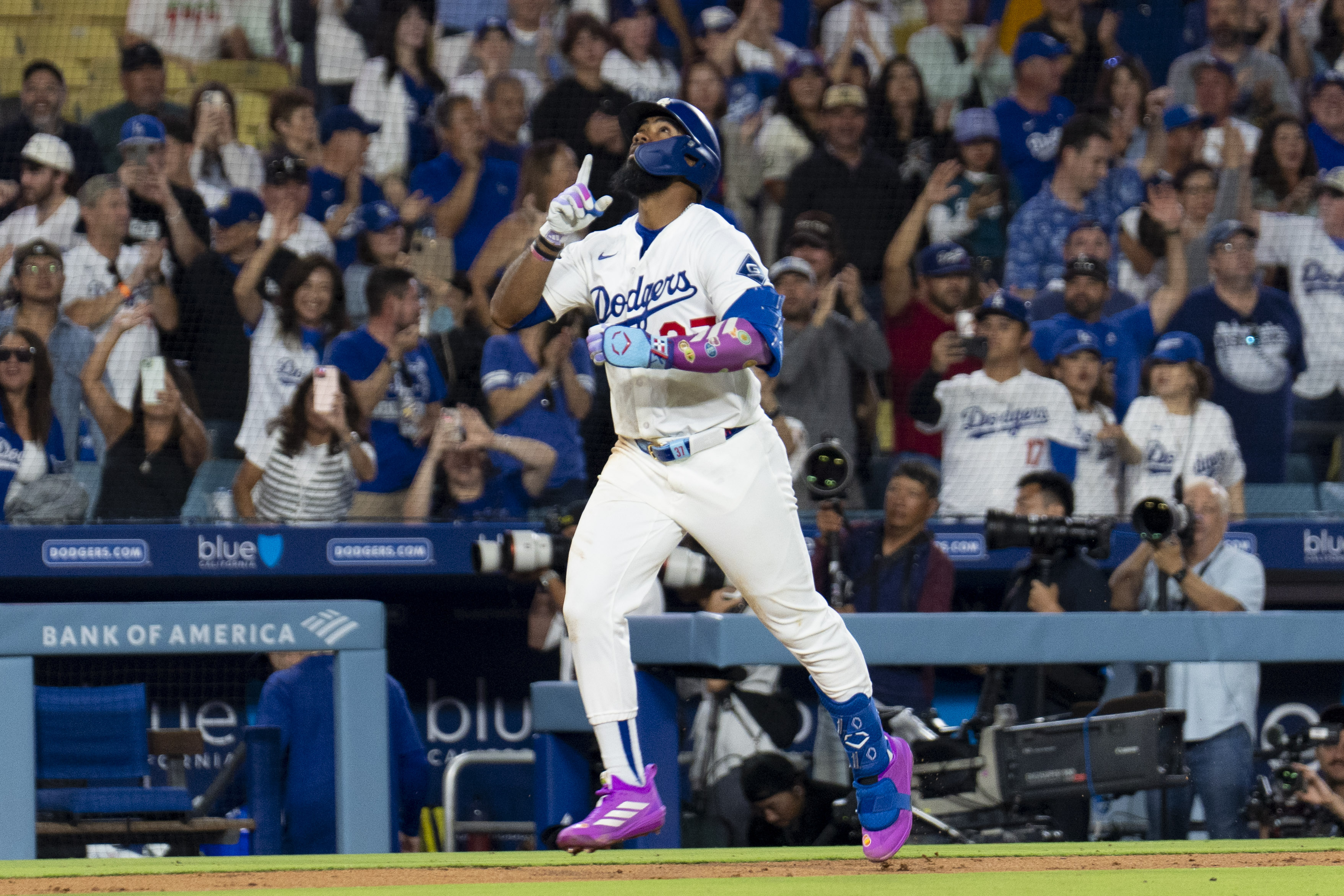 TST Image: Dodgers Defeat Rockies, 7 2, At Dodger Stadium
