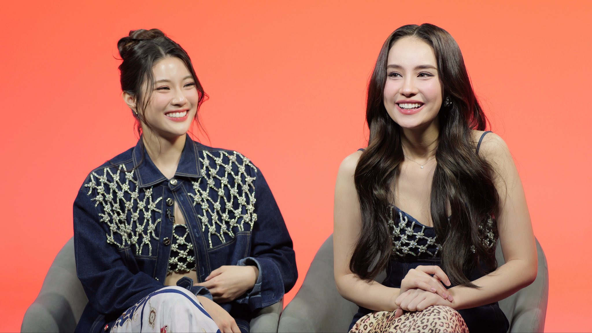 Poisonous Love พิษรัก - ขอบคุณพี่ๆ ที่เอ็นดู จินนี่-เจน่า และสามารถติดตาม Exculsive Interview ของ จินนี่เจน่า เร็วๆ นี้ได้ทาง FEED Y ค่ะ ❤️ #พิษรัก #GinJ #PoisonousLoveTheSeries #ginnynatnicha